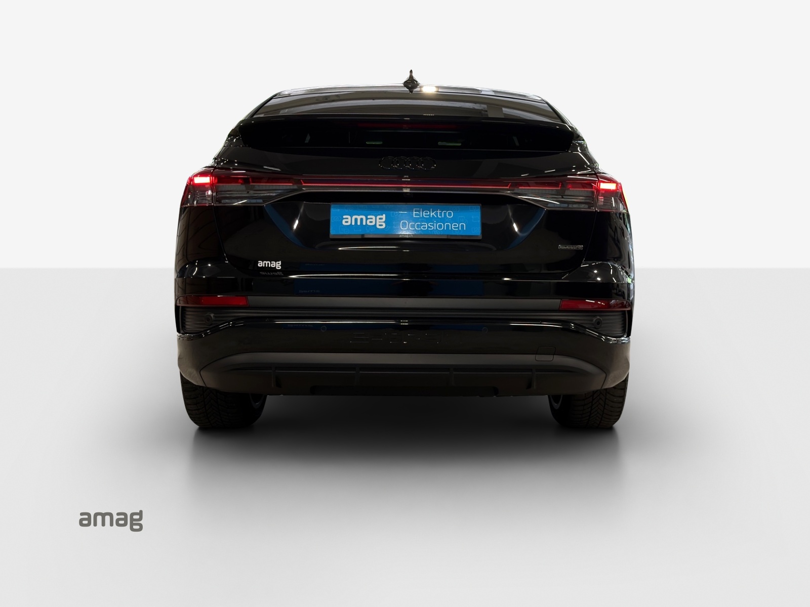 AUDI Q4 Sportback e-tron 50 quattro-image-4