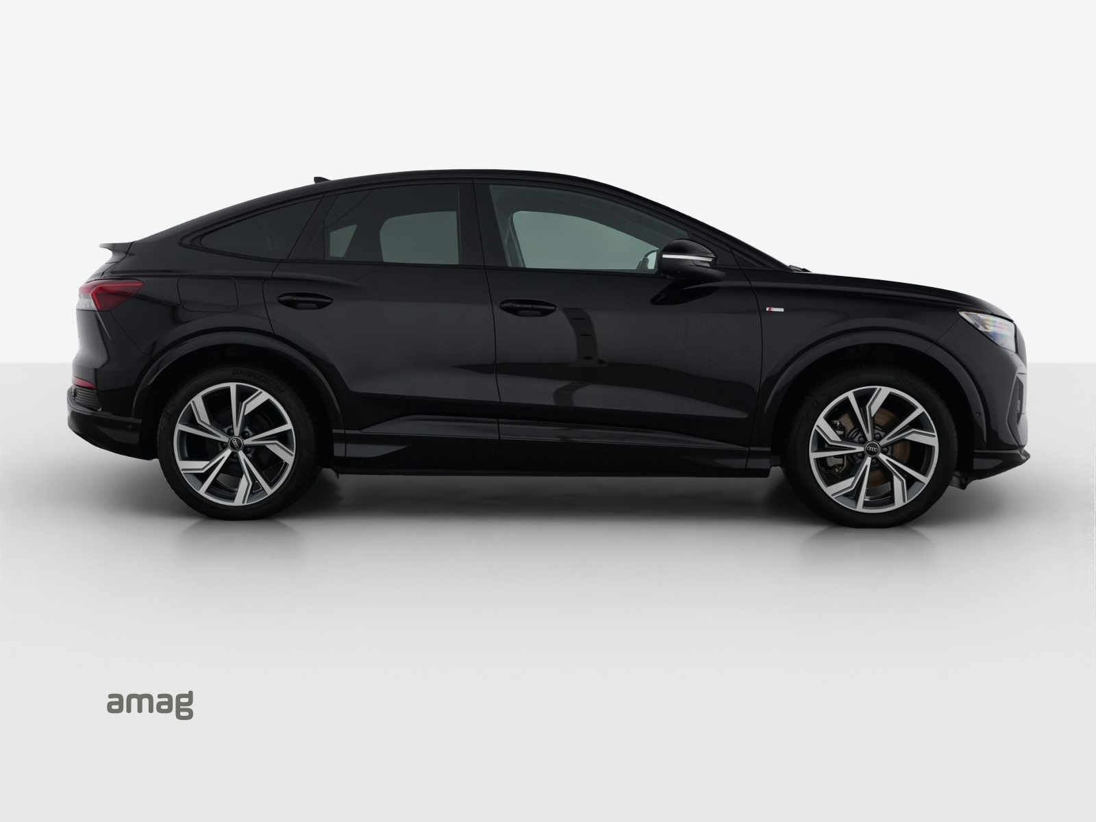 AUDI Q4 Sportback e-tron 50 quattro-image-5