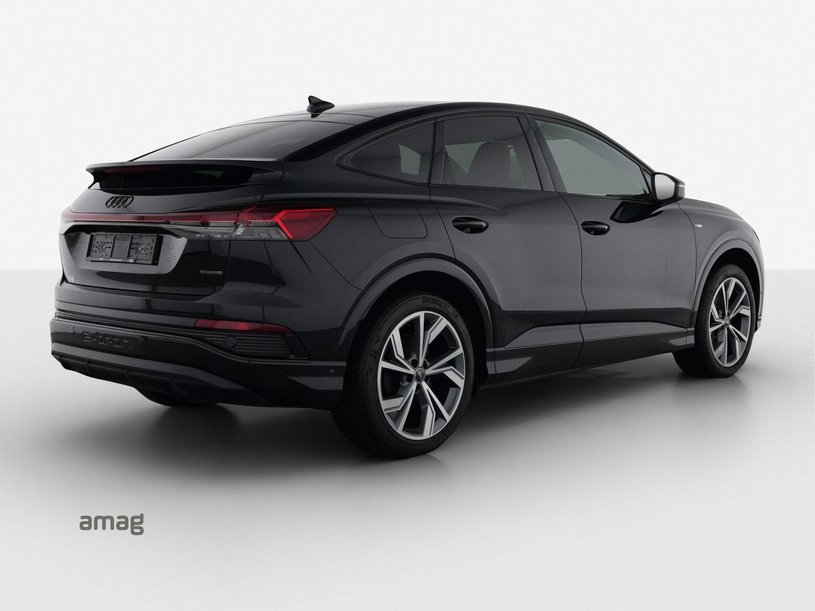 AUDI Q4 Sportback e-tron 50 quattro-image-4
