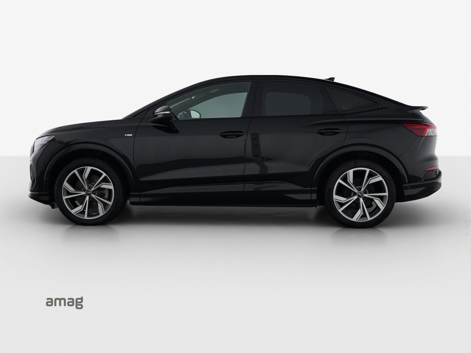 AUDI Q4 Sportback e-tron 50 quattro-image-1