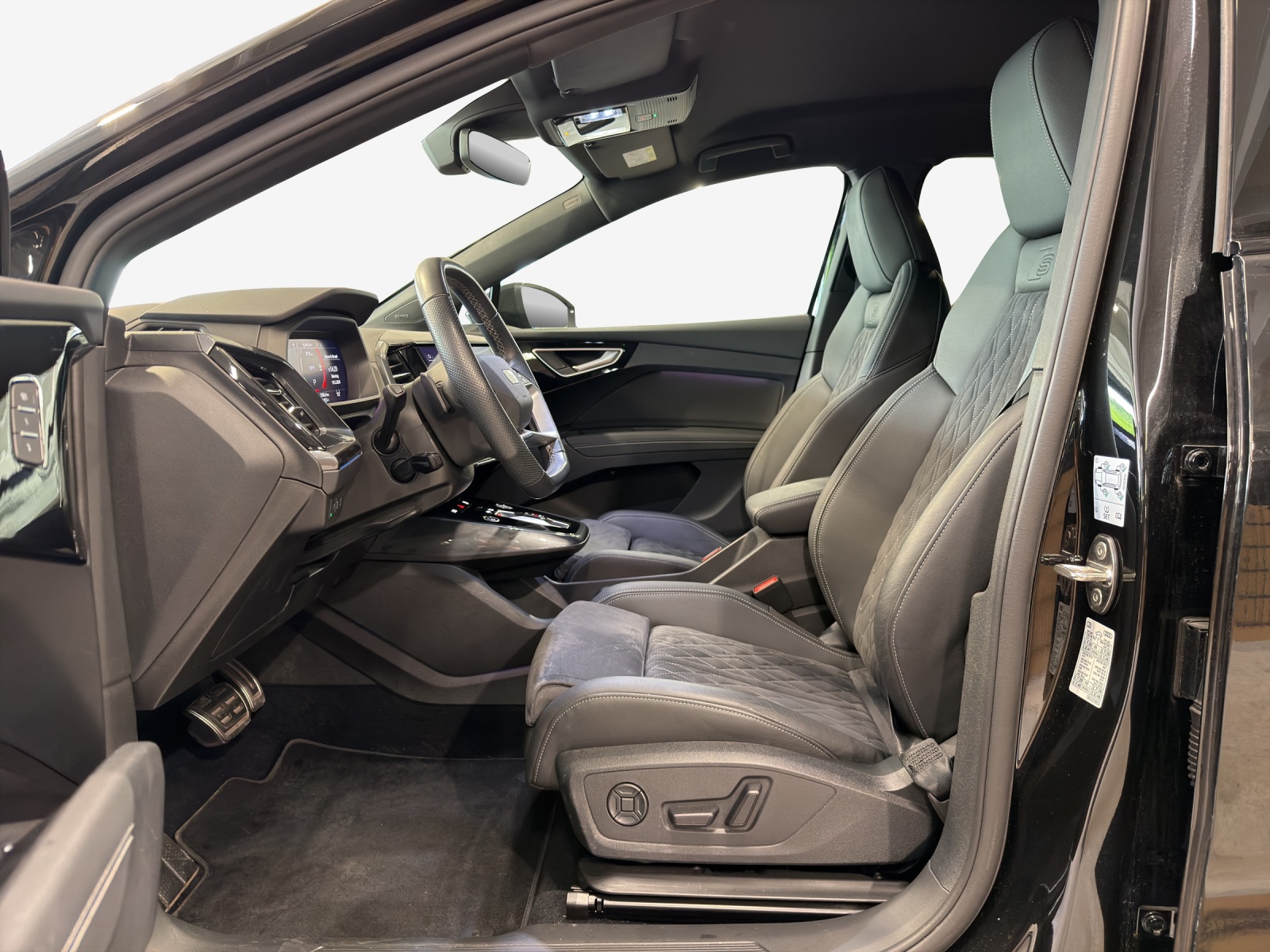 AUDI Q4 Sportback e-tron 50 quattro-image-8