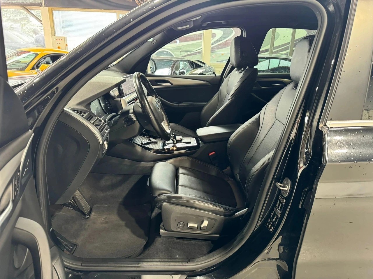 BMW X3 20d xDrive CH FAHRZEUG AUS 1. HAND-image-6