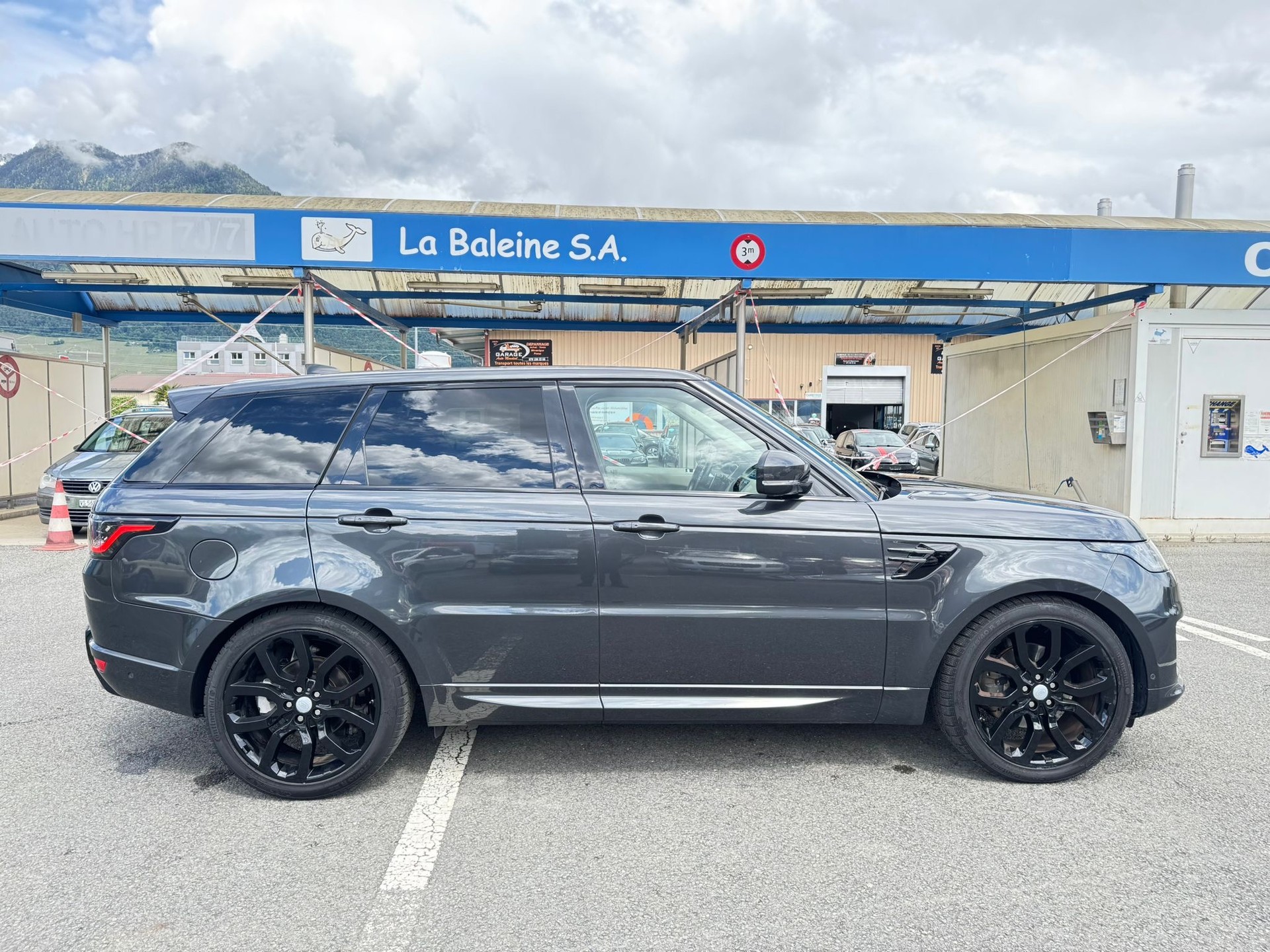LAND ROVER Range Rover Sport 3.0 SDV6 HSE Dynamic Automatic-image-3
