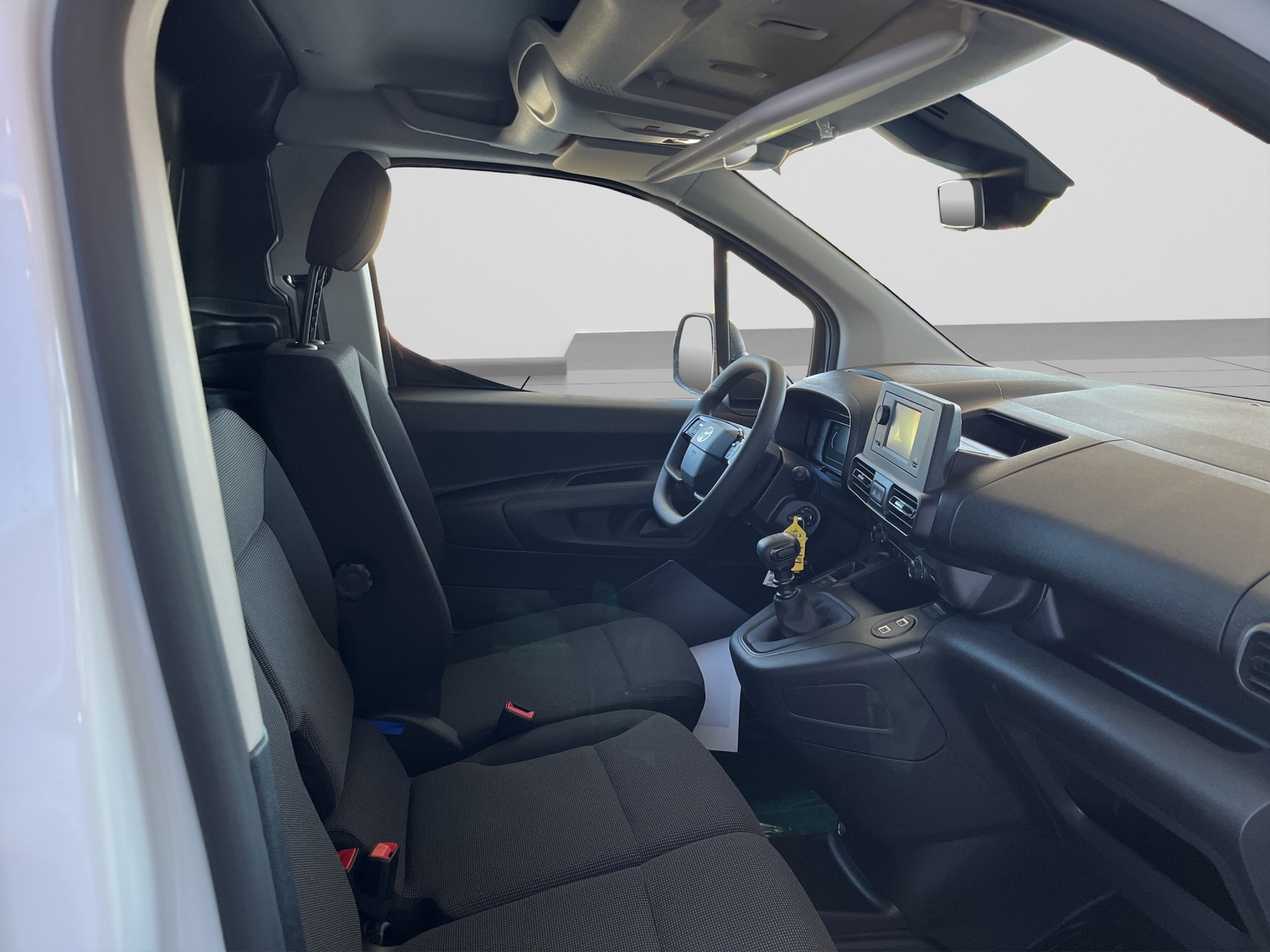 TOYOTA PROACE CITY van L1 1.2 Active-image-11