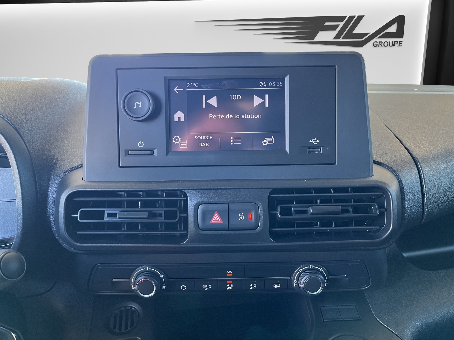 TOYOTA PROACE CITY van L1 1.2 Active-image-10