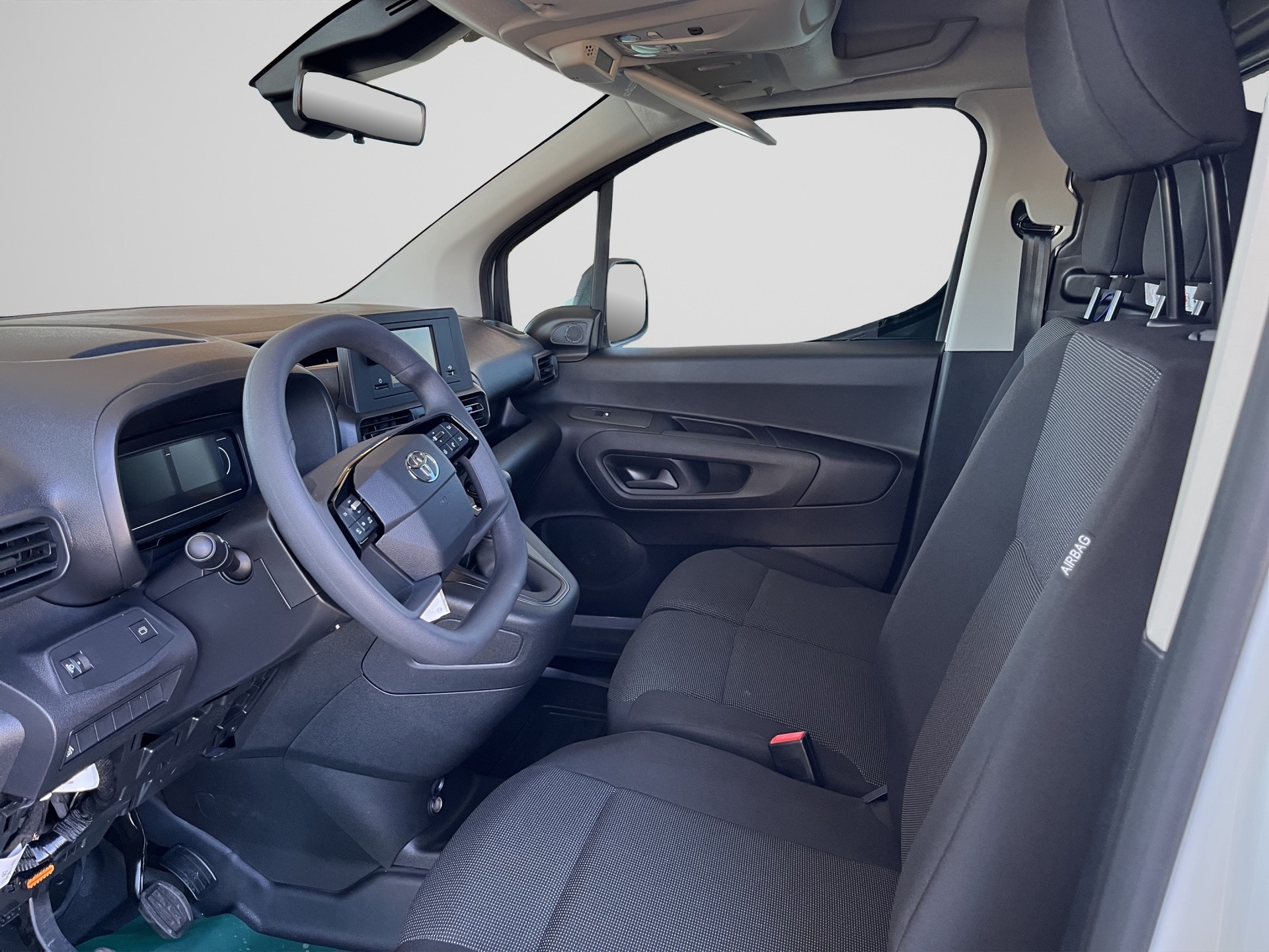 TOYOTA PROACE CITY van L1 1.2 Active-image-7