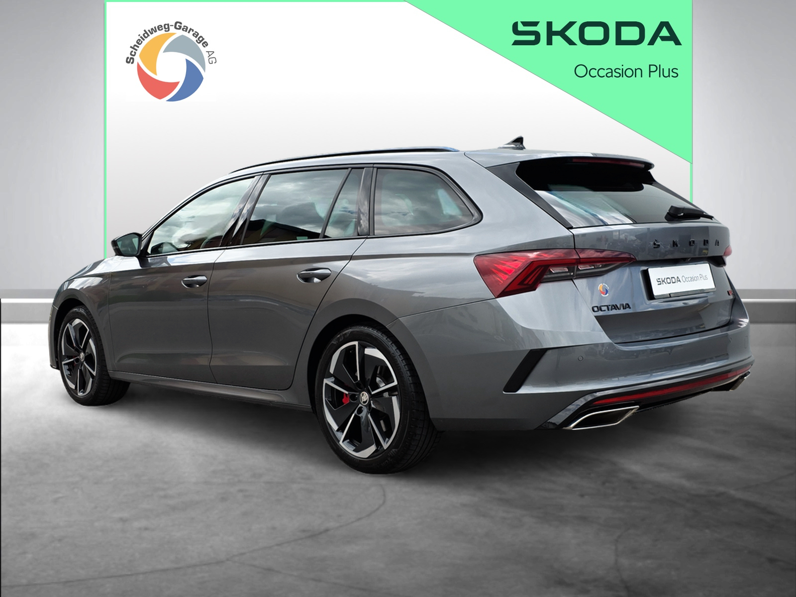 SKODA Octavia Combi 2.0 TSI DSG RS-image-12