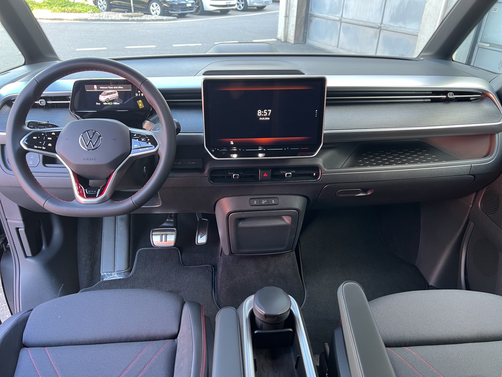 VW ID.Buzz NWB GTX 4 Motion-image-7