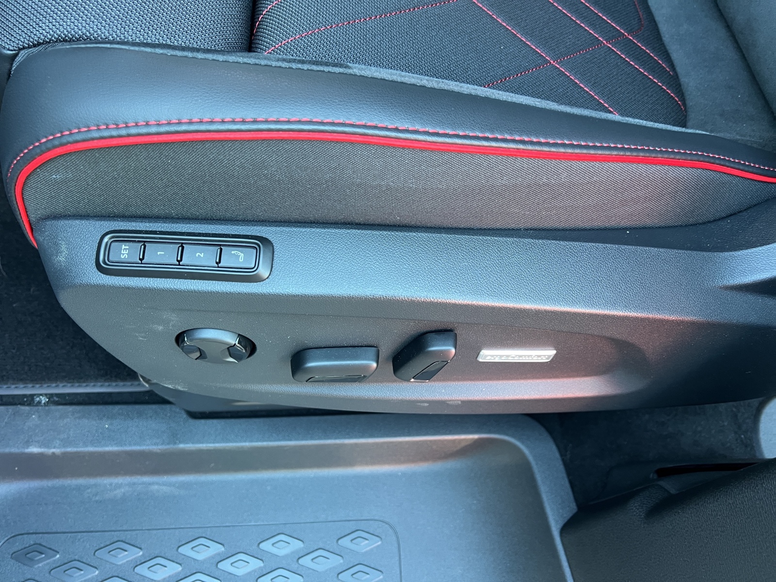 VW ID.Buzz NWB GTX 4 Motion-image-11