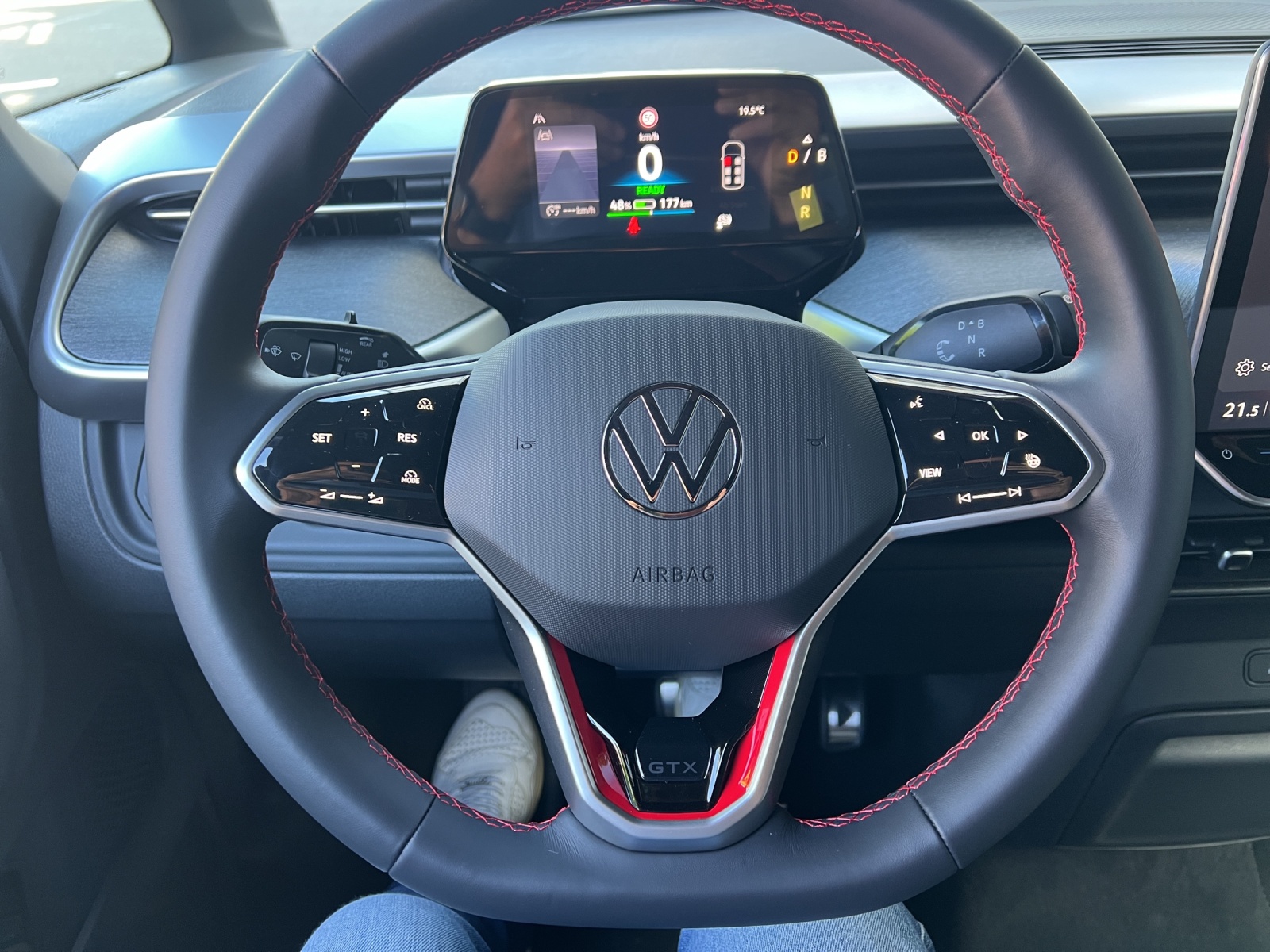 VW ID.Buzz NWB GTX 4 Motion-image-15