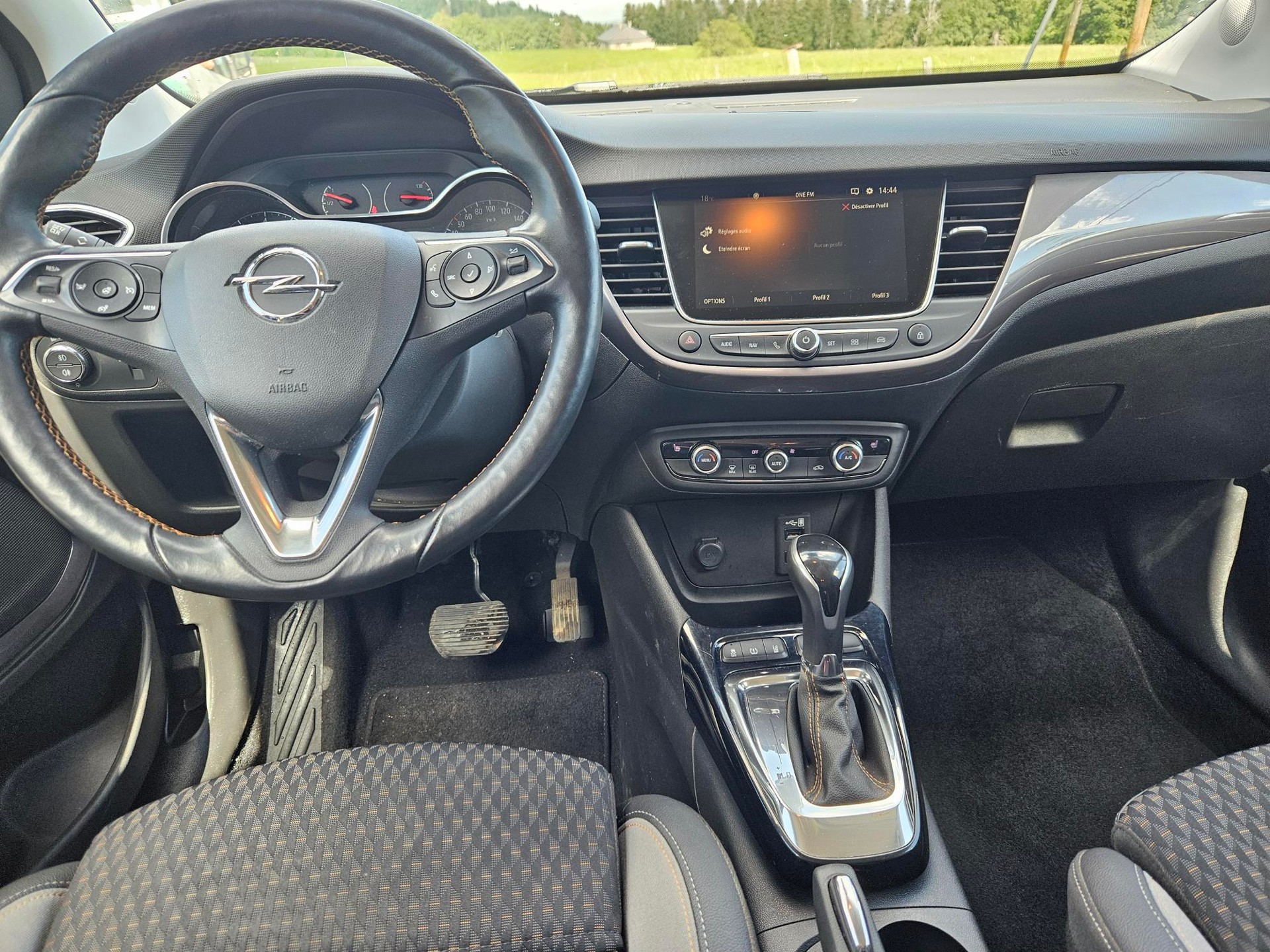 OPEL Crossland X 1.2i Ultimate Automatik-image-3