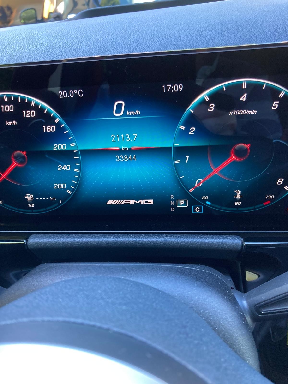 MERCEDES-BENZ GLA 35 AMG 4Matic 8G-Speedshift DCT-image-19