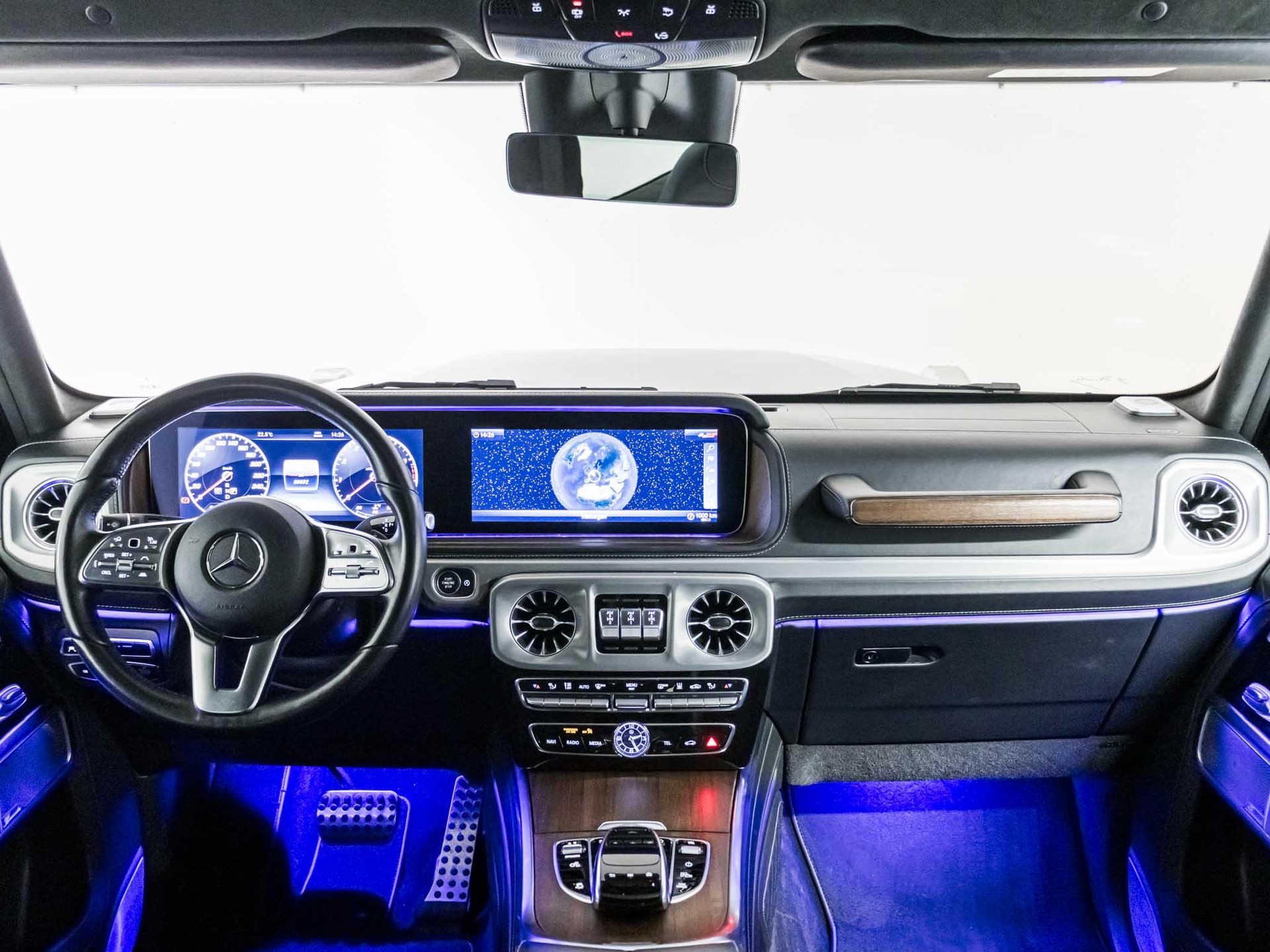 MERCEDES-BENZ G 500-image-11
