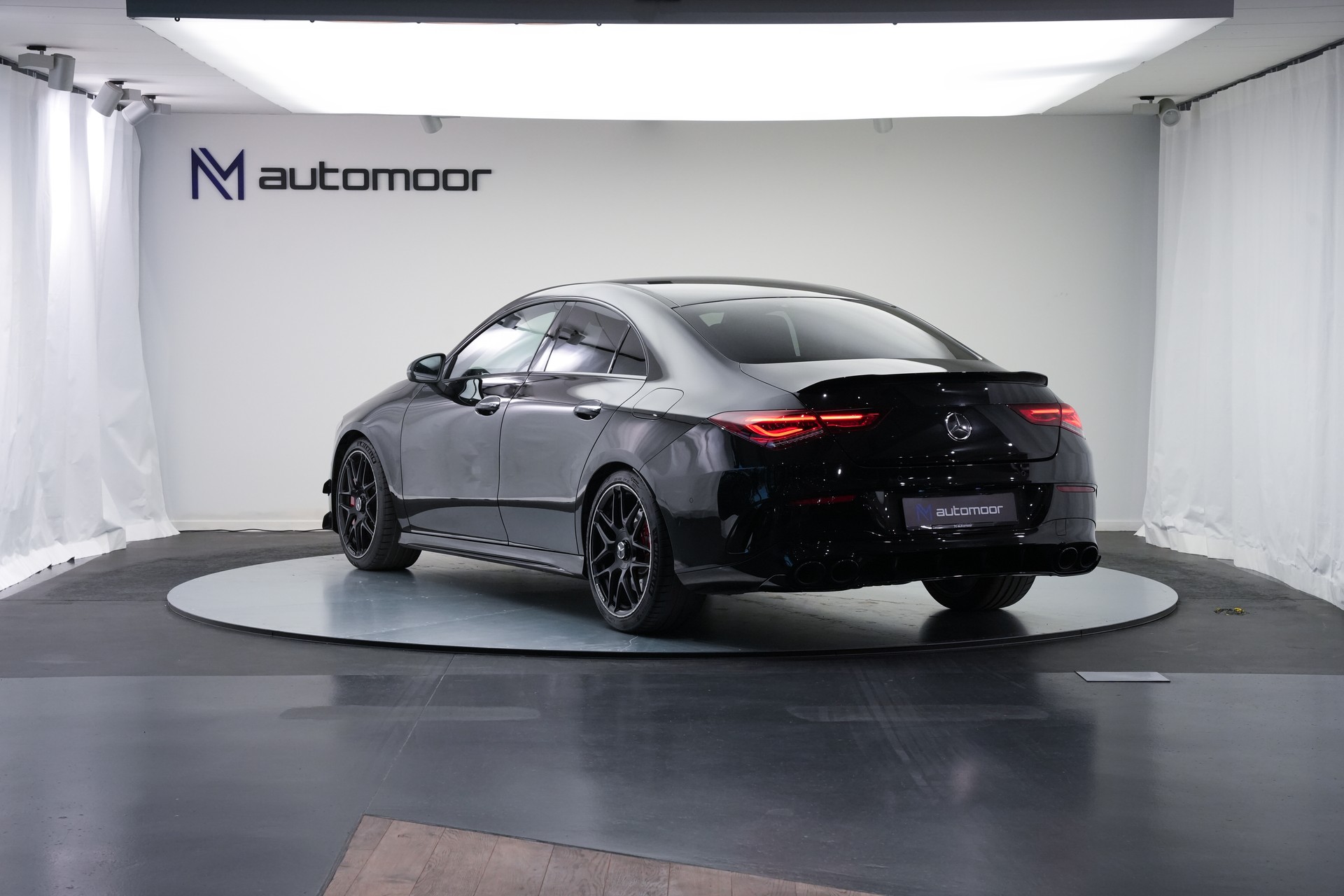 MERCEDES-BENZ CLA 45 S AMG 4Matic+ 8G-DCT *CH-Fahrzeug* *Aero Paket* *Schalensitze*-image-6