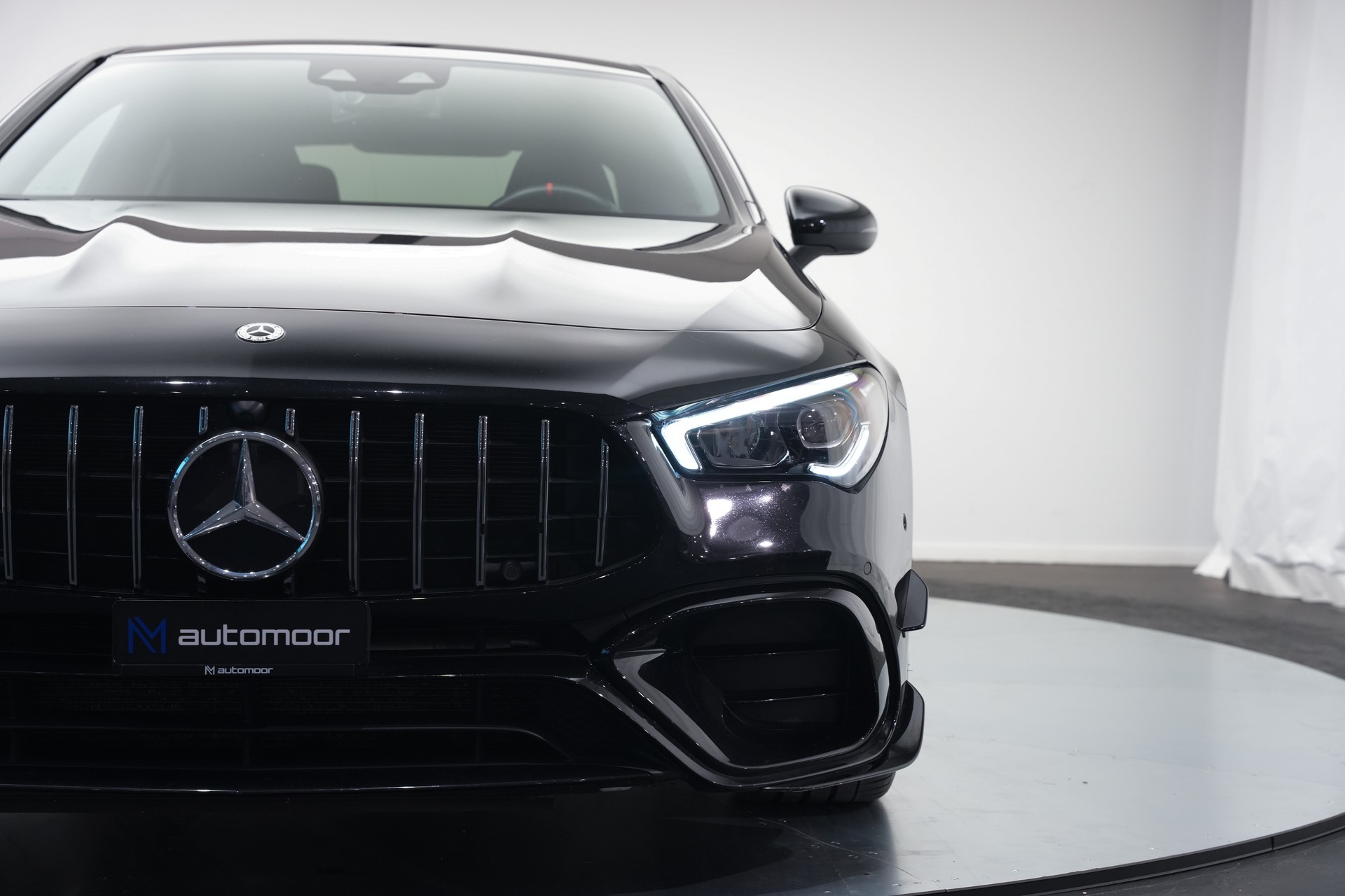 MERCEDES-BENZ CLA 45 S AMG 4Matic+ 8G-DCT *CH-Fahrzeug* *Aero Paket* *Schalensitze*-image-9