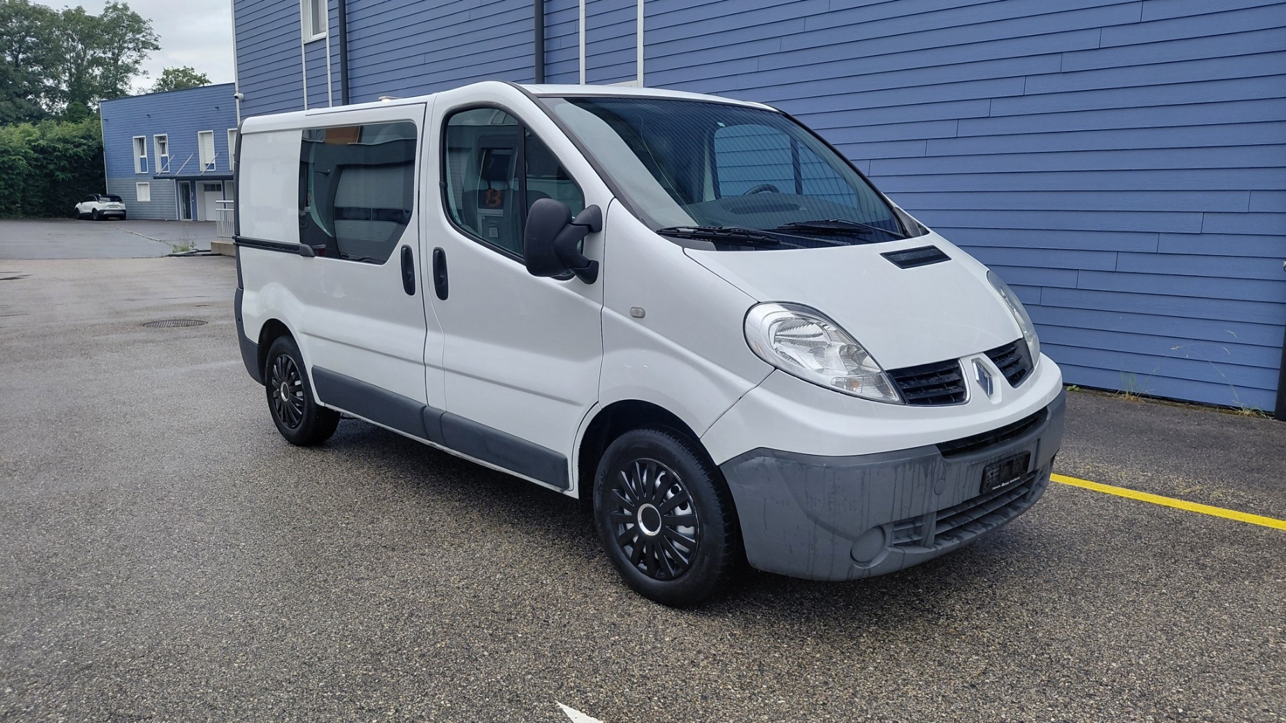 RENAULT Trafic 2.0 dCi 115 2.9t L1H1-image-2