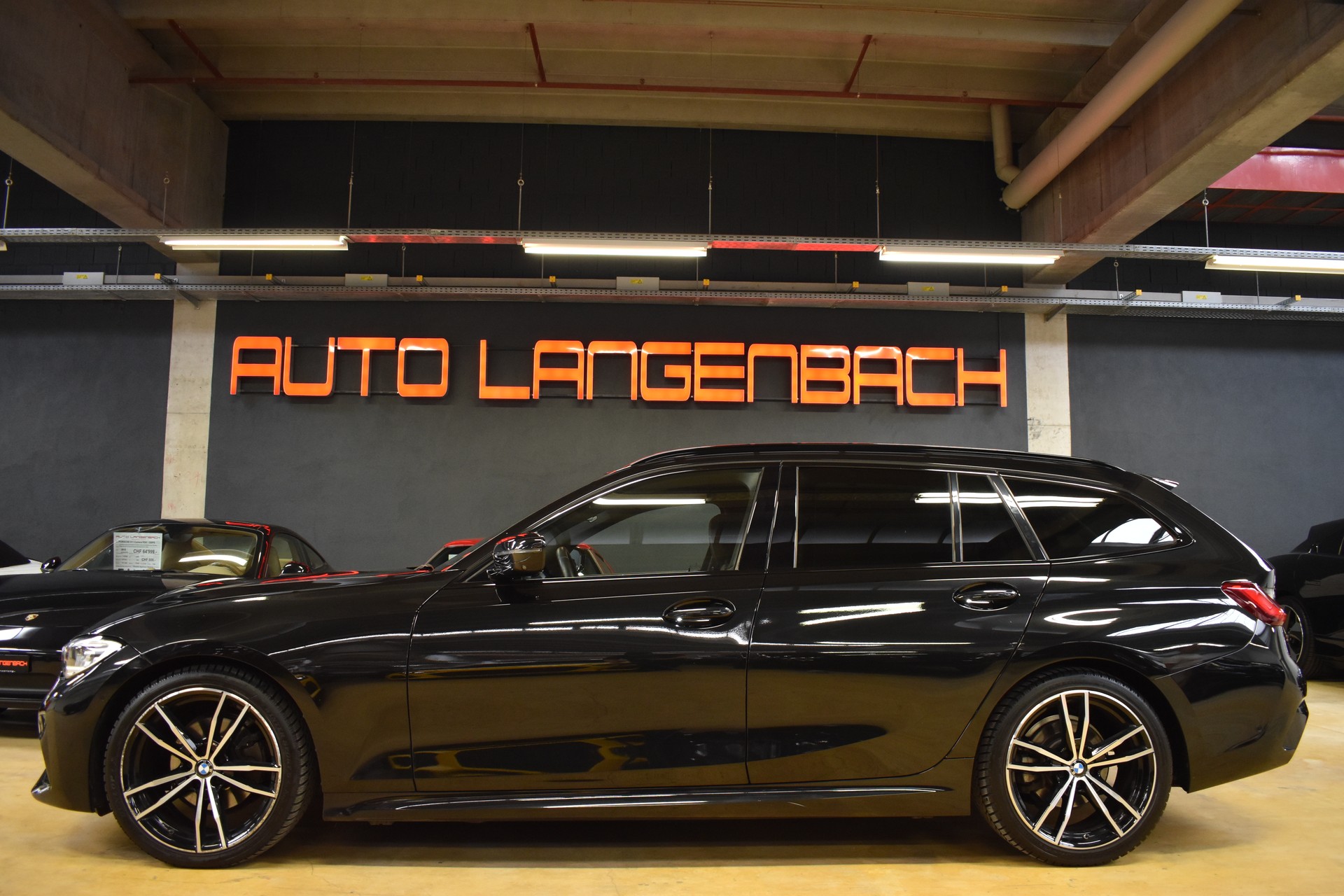 BMW 320d xDrive Touring M Sport Steptronic - FaceLift Model 2020-image-9
