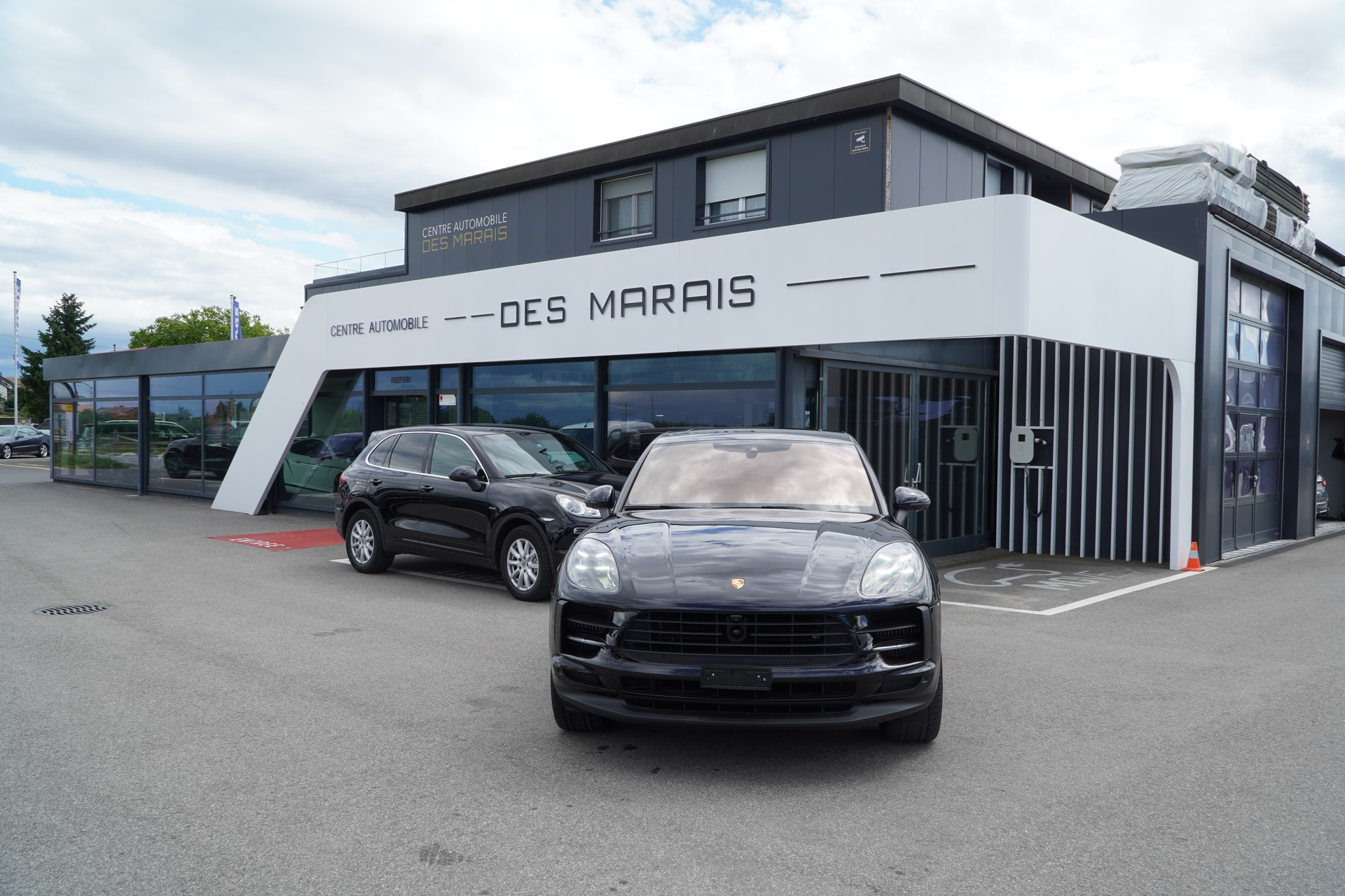 PORSCHE Macan S PDK-image-2