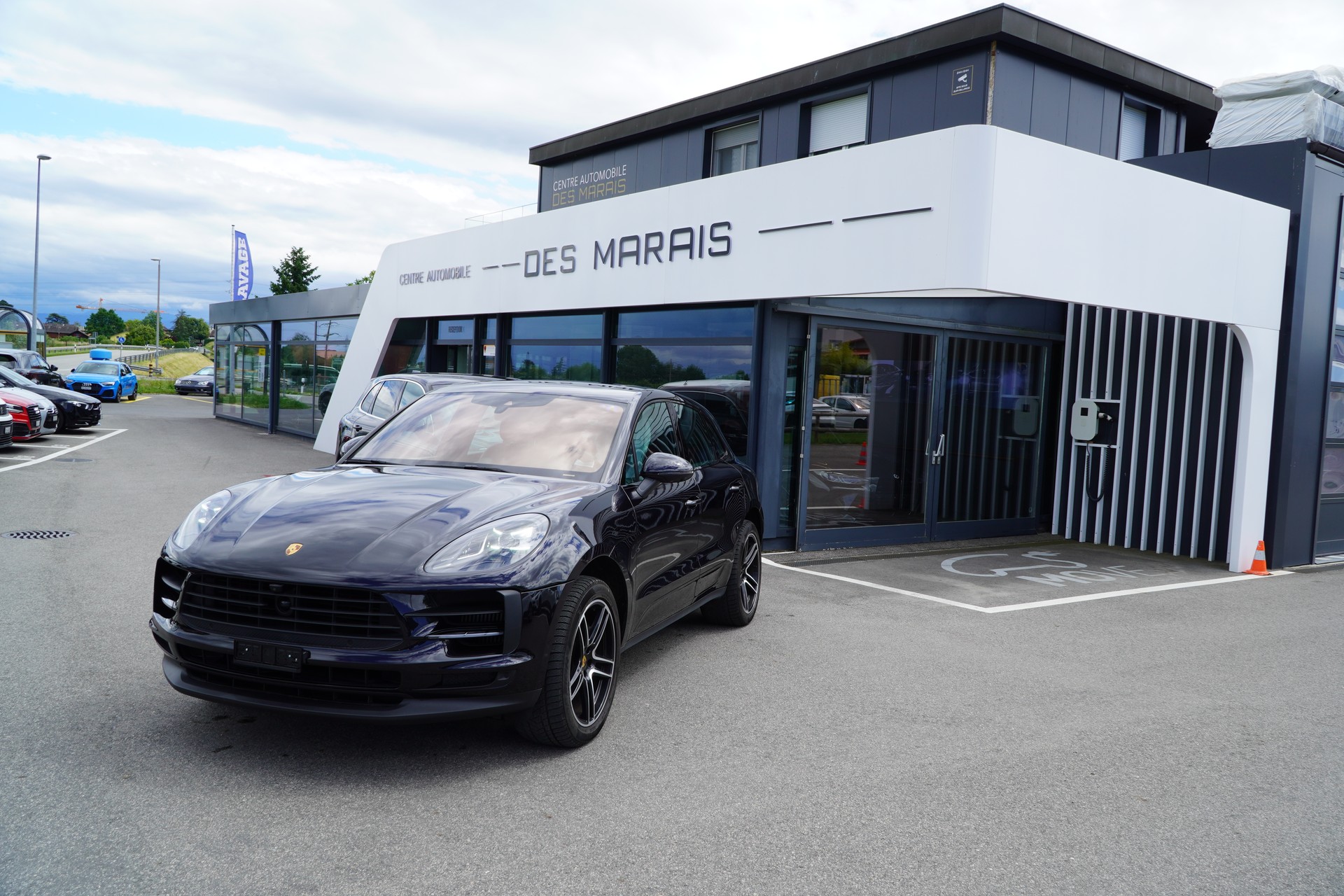 PORSCHE Macan S PDK-image-3