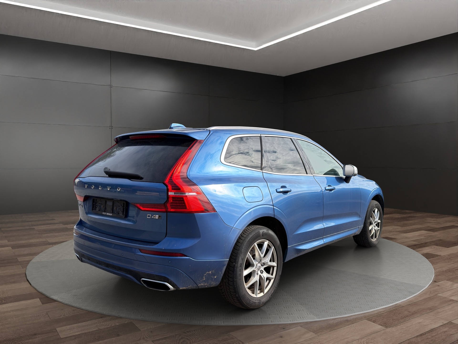 VOLVO XC60 D4 AWD R-Design Geartronic-image-2