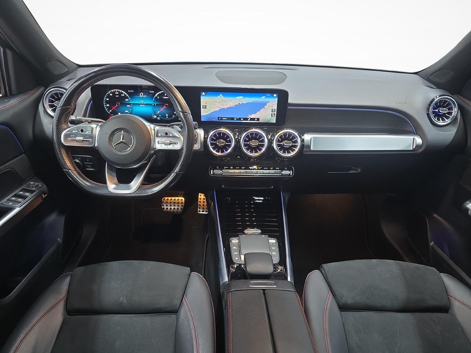 MERCEDES-BENZ GLB 220 d 4MATIC AMG Line-image-5