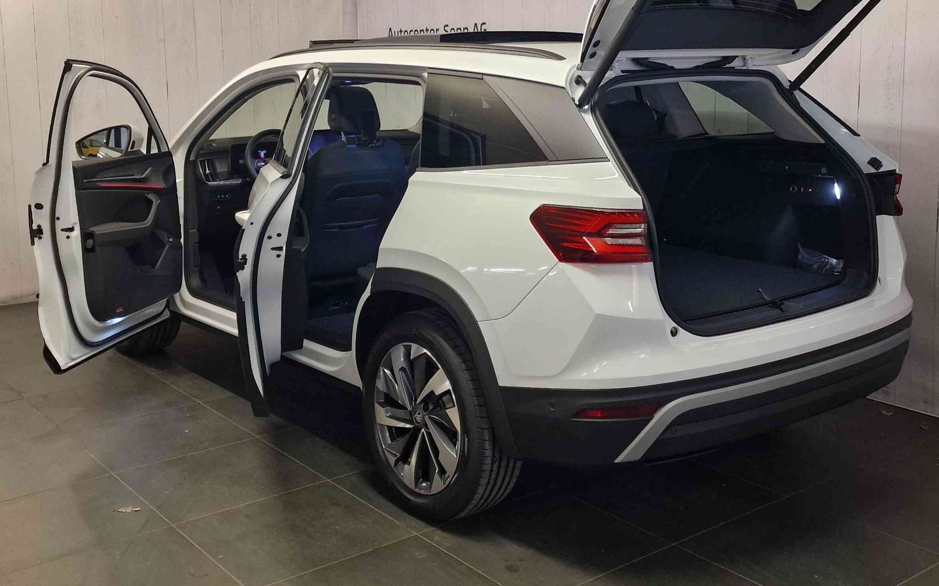 SKODA Kodiaq 2.0 TSI Dynamic 4x4-image-17