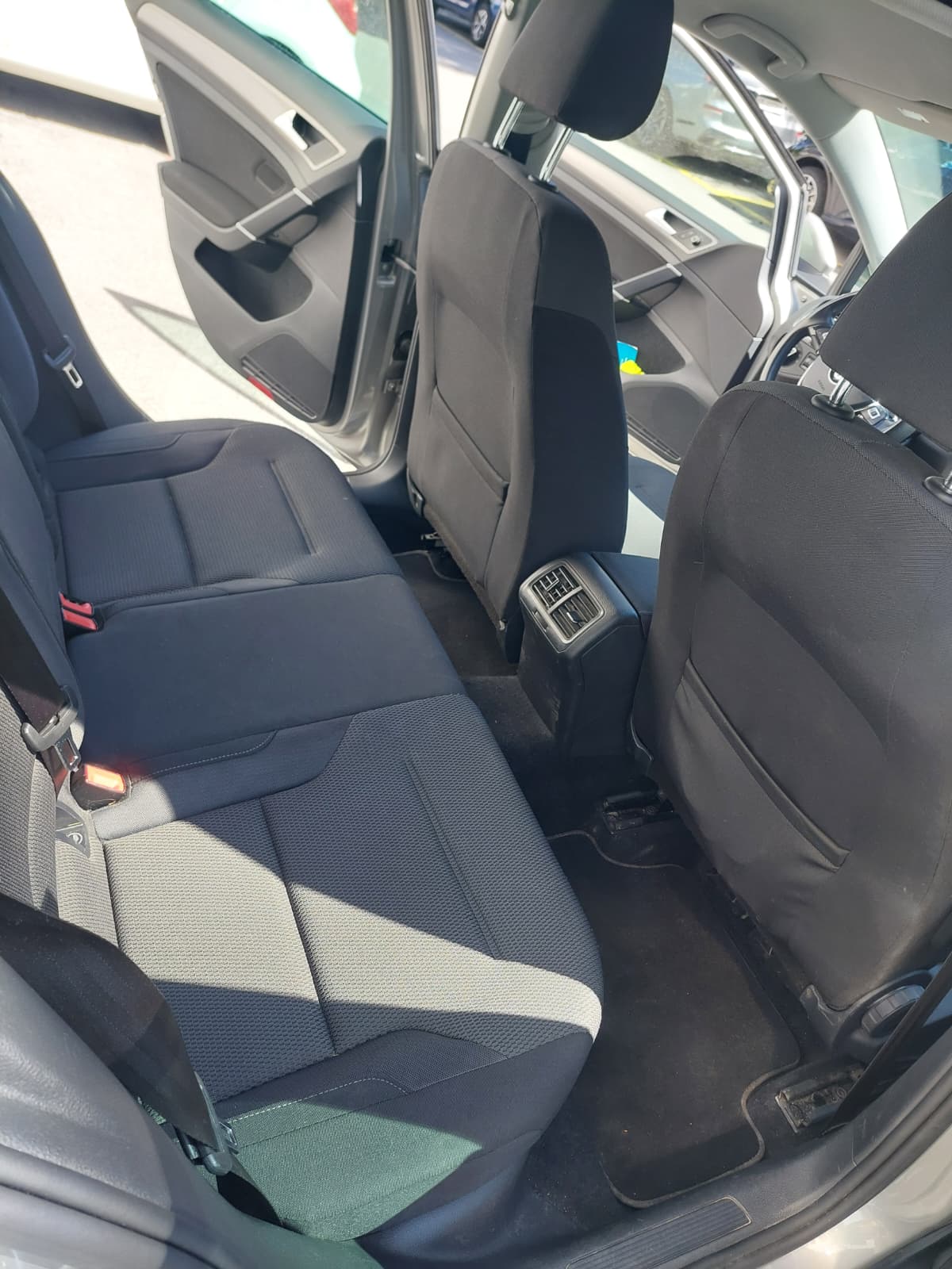 VW Golf VII Variant 1.6 TDI Comfortline DSG-image-5