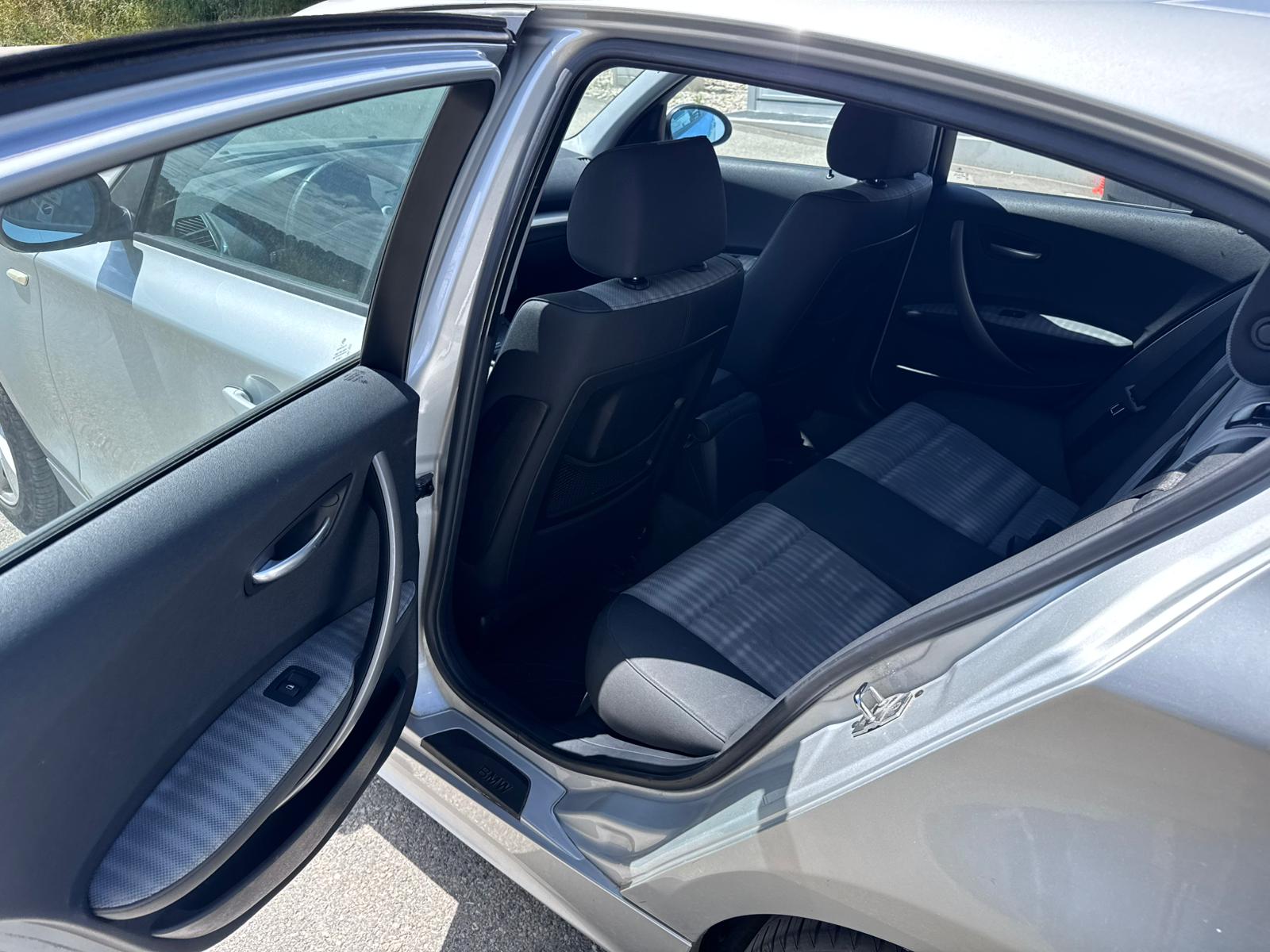BMW 120d-image-24