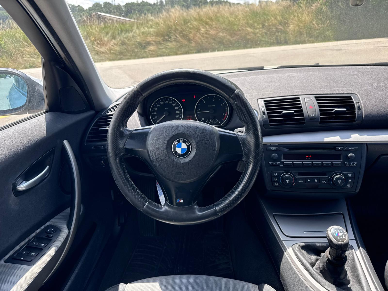 BMW 120d-image-26