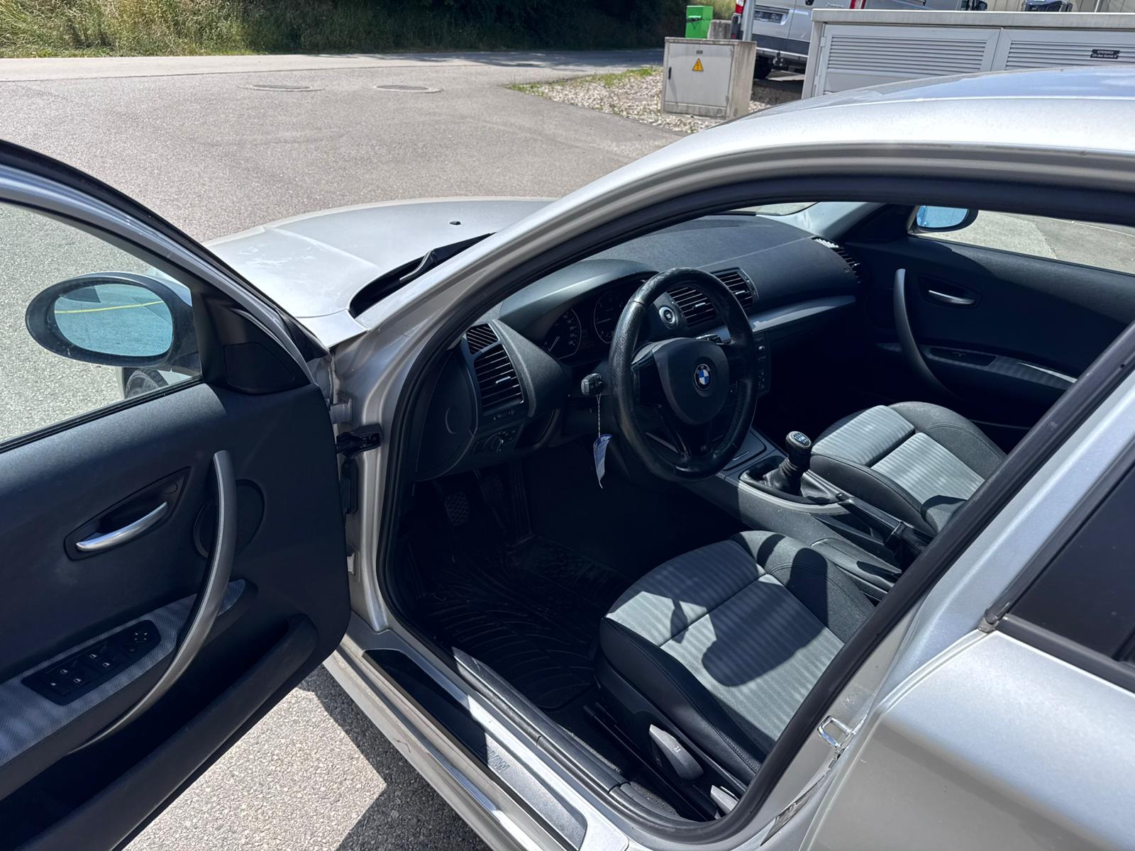 BMW 120d-image-23