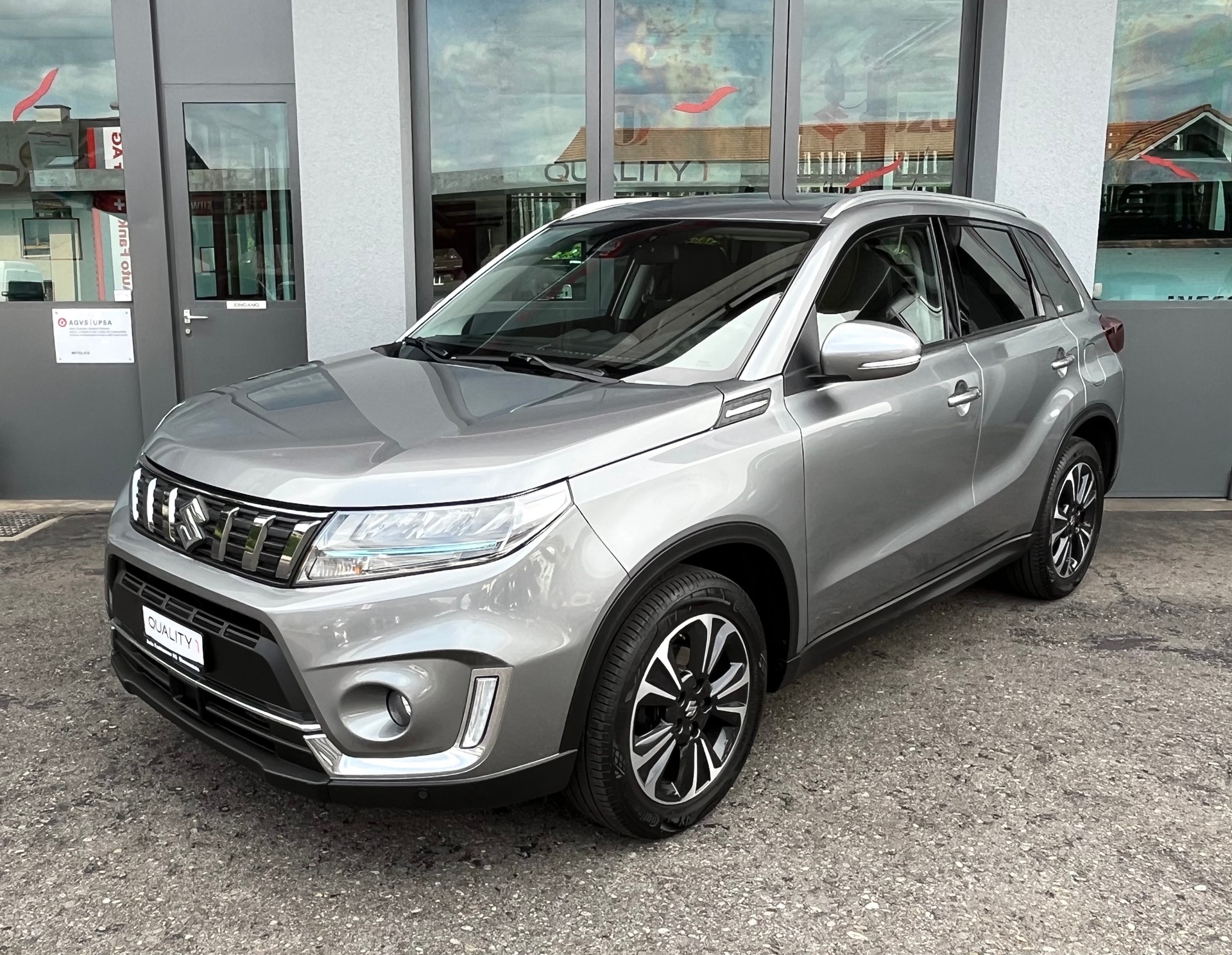 SUZUKI Vitara 1.4 Boosterjet Compact Top Hybrid-image-2