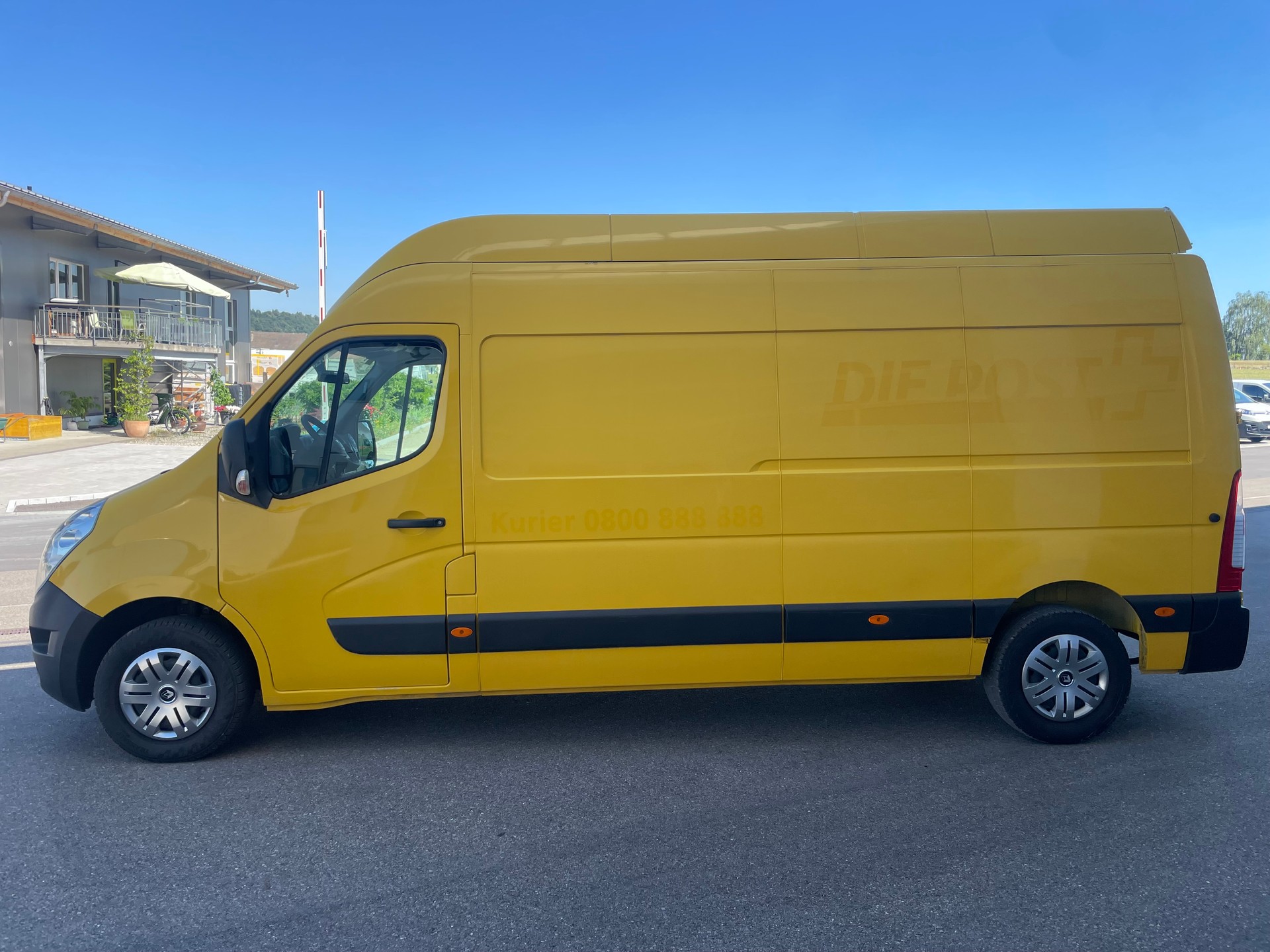 RENAULT Master T35 2.3dCi 130 L3H3-image-2