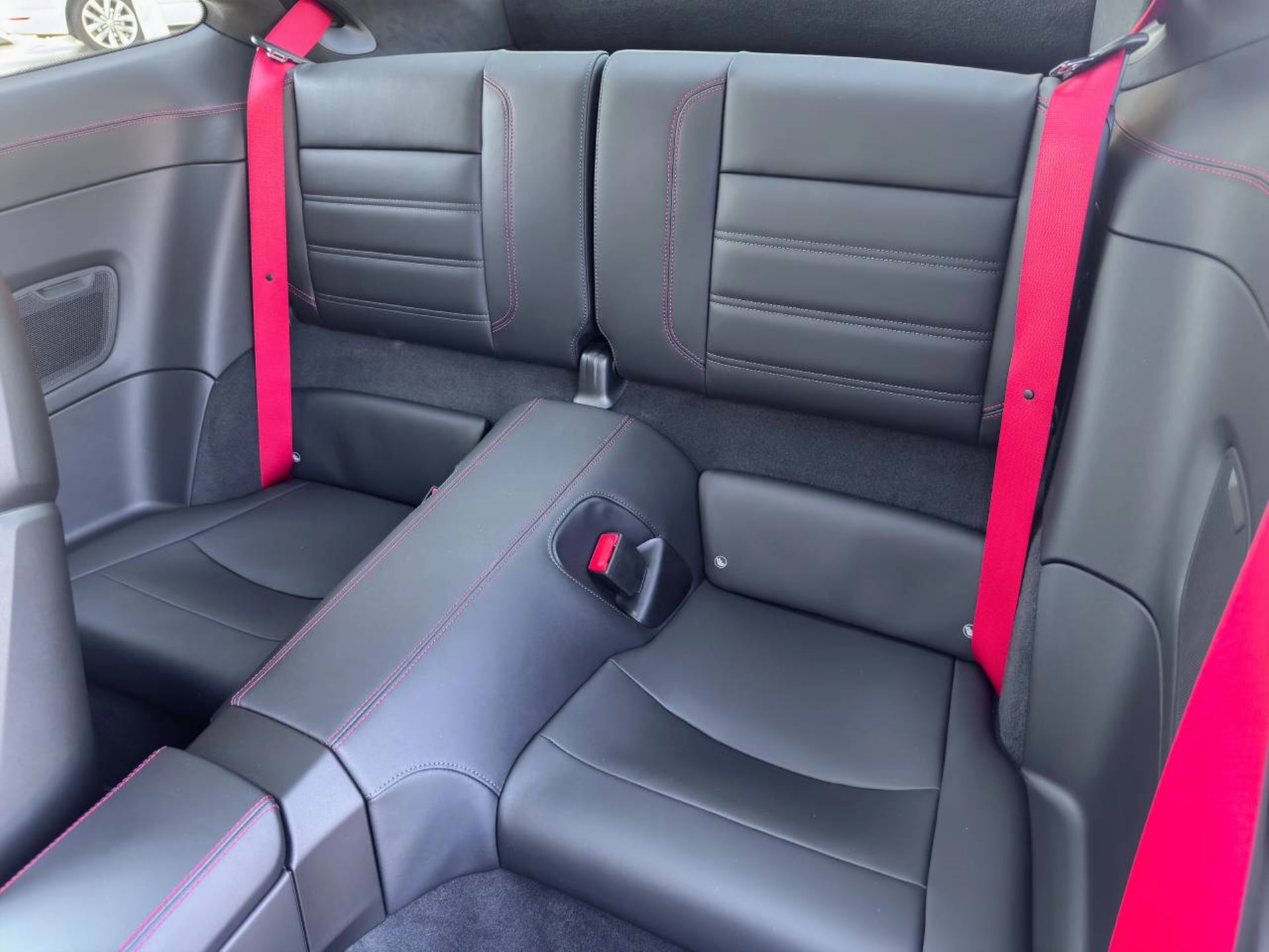 PORSCHE 911 Carrera 4 GTS-image-28