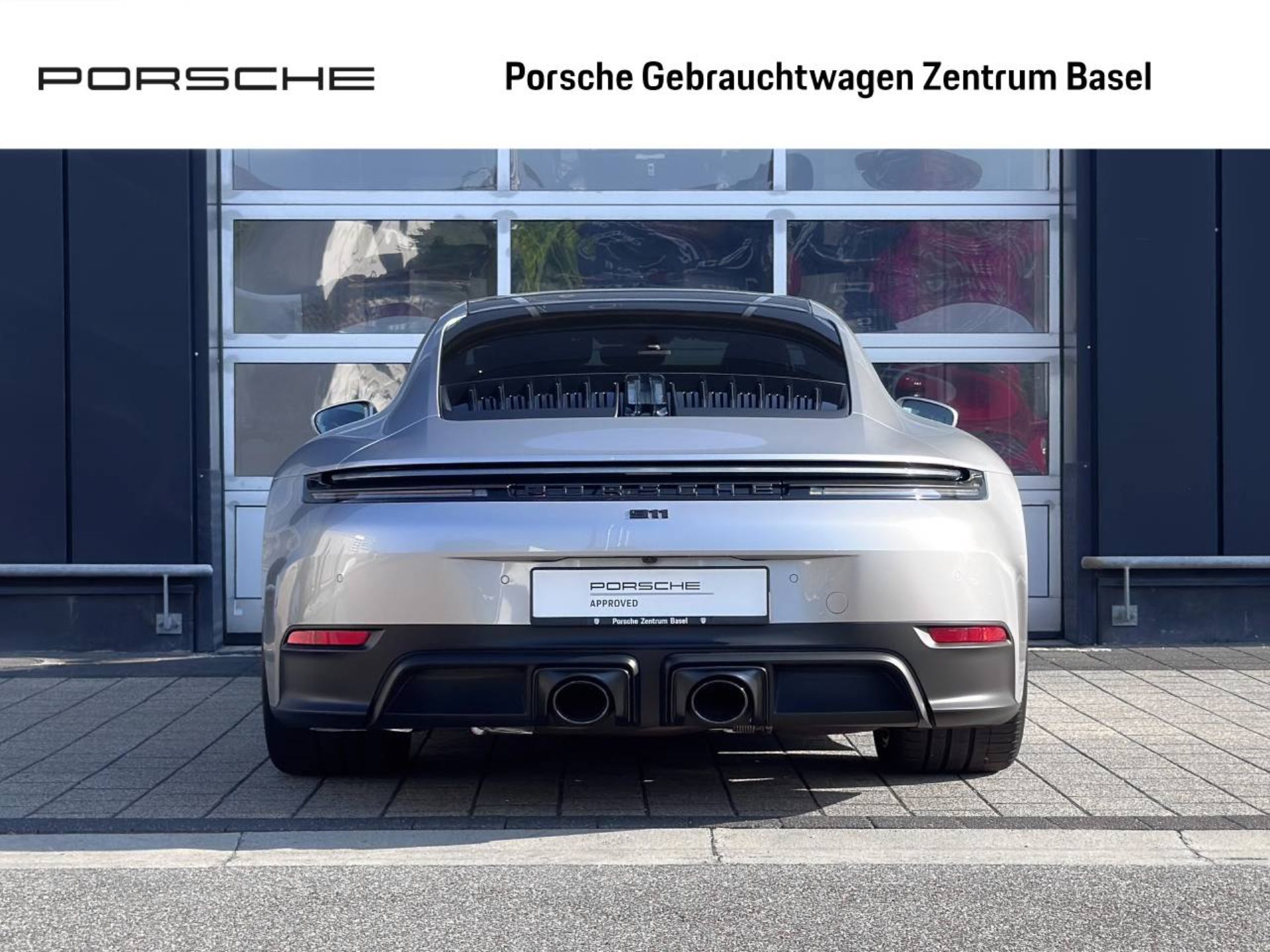 PORSCHE 911 Carrera 4 GTS-showroom-element-2
