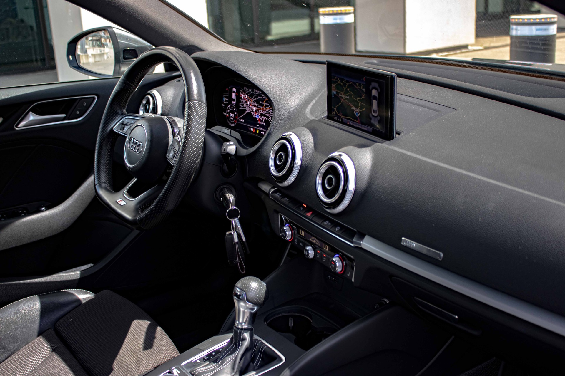 AUDI A3 Limousine 1.4 TFSI S Line Sport S-tronic-image-16
