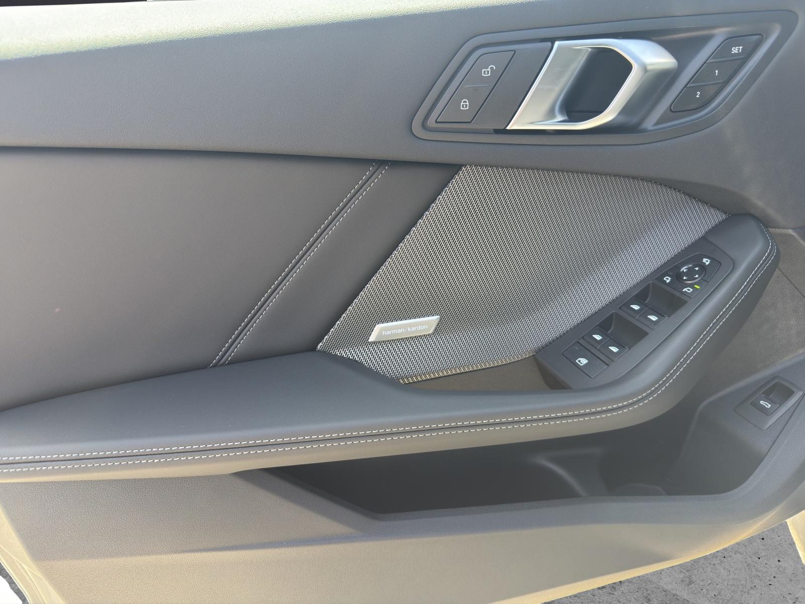 BMW 123 xDrive-image-14
