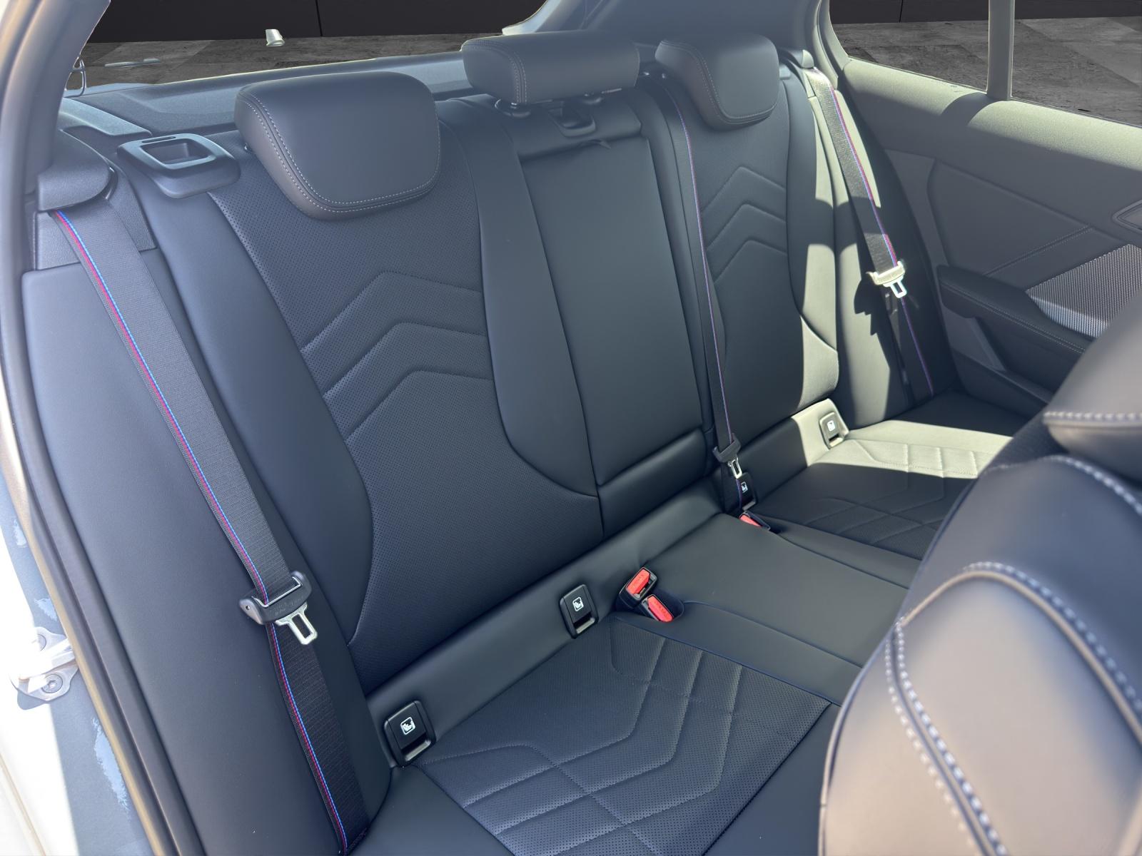 BMW 123 xDrive-image-12