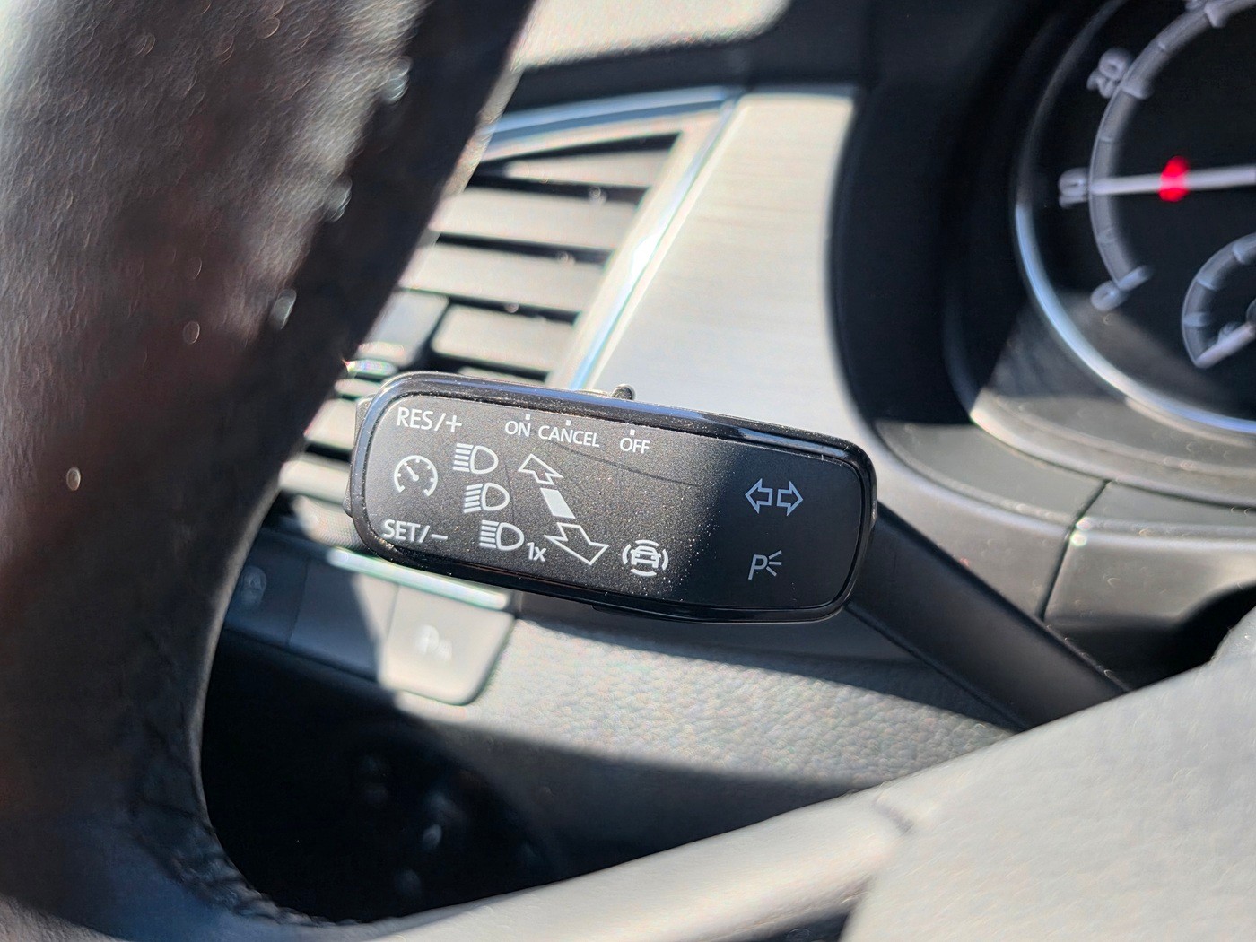 SKODA Fabia Combi 1.0 TSI Soleil-image-13