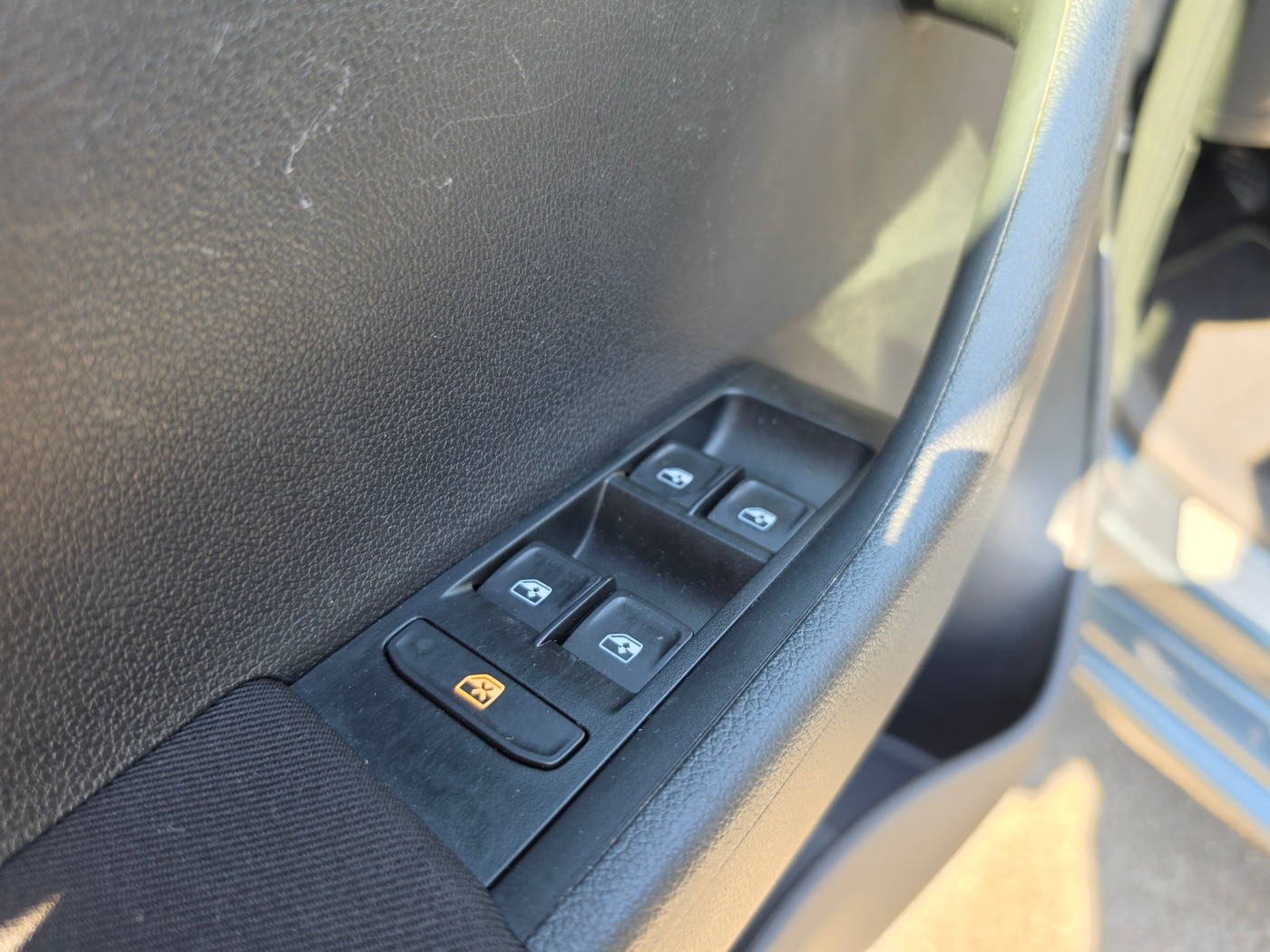 SKODA Fabia Combi 1.0 TSI Soleil-image-15