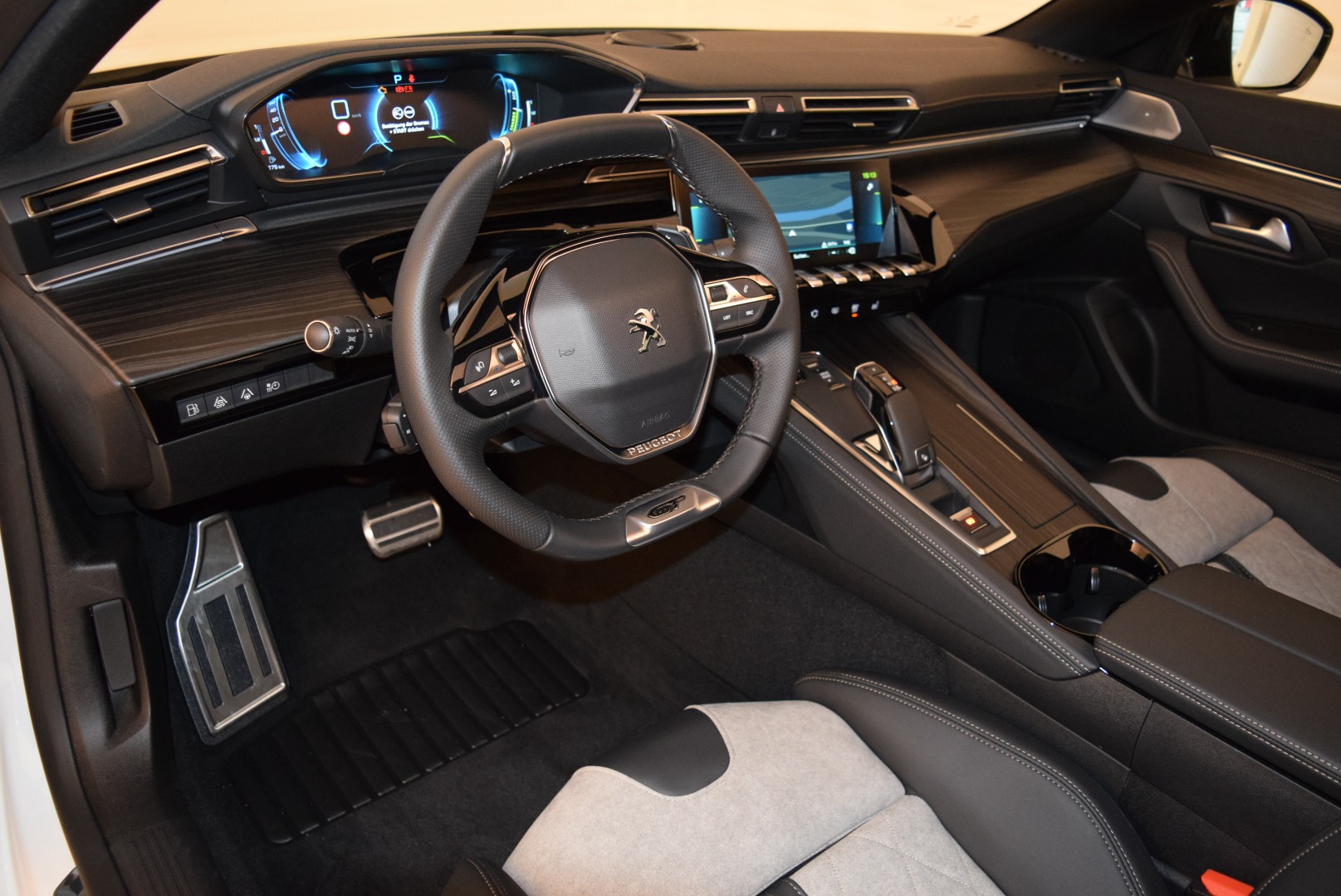 PEUGEOT 508 SW 1.6 PHEV GT Pack-image-5