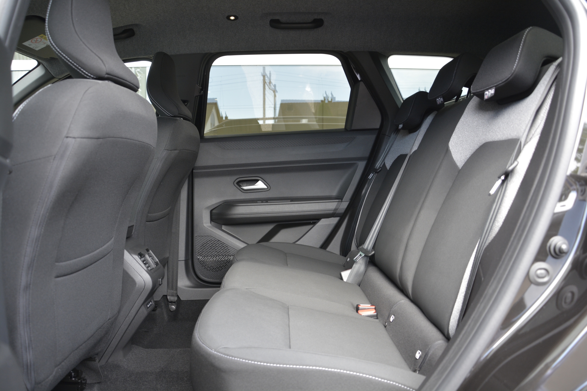 DACIA BIGSTER journey hybrid 150 4x4 Automat-image-6