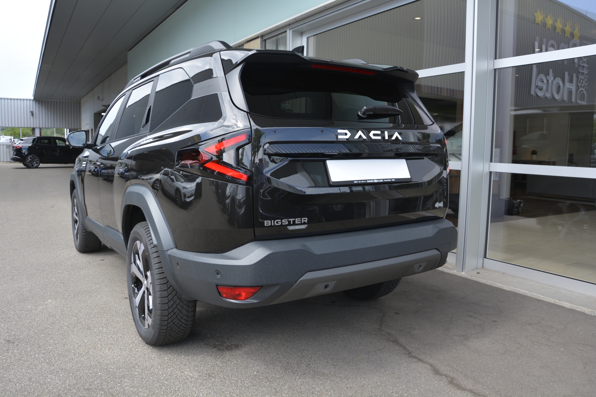 DACIA BIGSTER journey hybrid 150 4x4 Automat-image-4