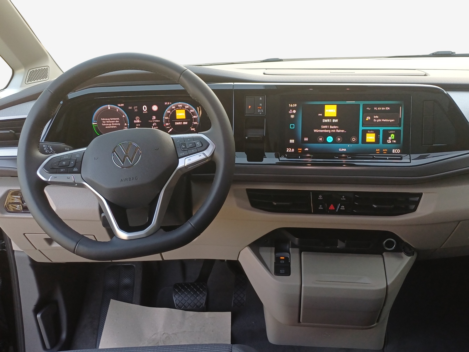 VW Multivan Liberty kurz 1.5 eHyb 4Motion-image-9