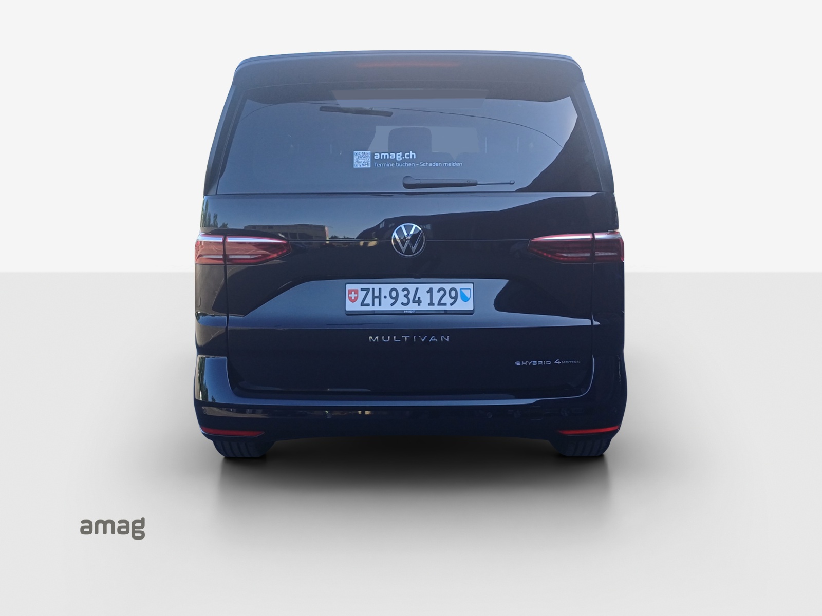 VW Multivan Liberty kurz 1.5 eHyb 4Motion-image-3
