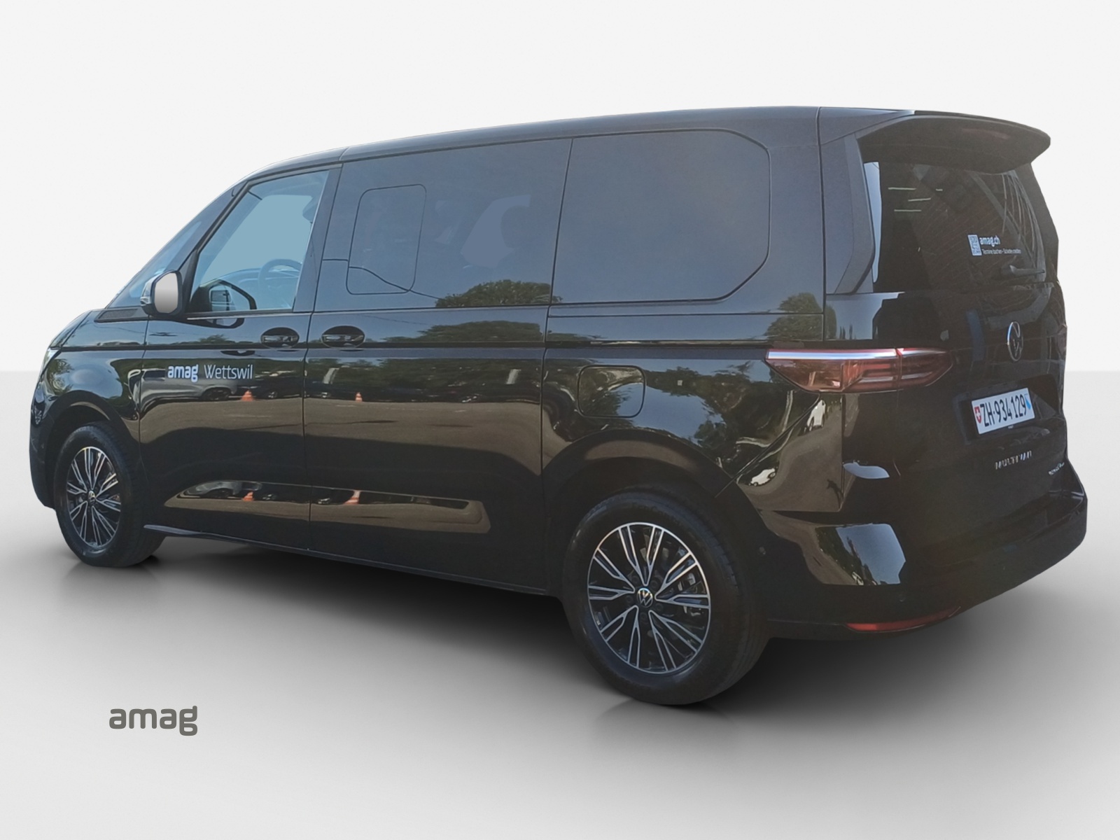 VW Multivan Liberty kurz 1.5 eHyb 4Motion-showroom-element-2