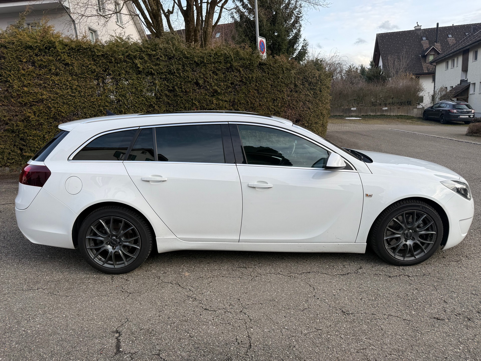 OPEL Insignia Sports Tourer 2.8 Turbo OPC 4WD Automatic-image-3