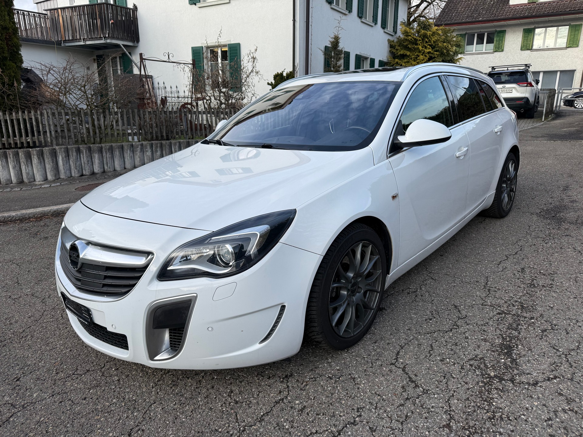 OPEL Insignia Sports Tourer 2.8 Turbo OPC 4WD Automatic-image-0