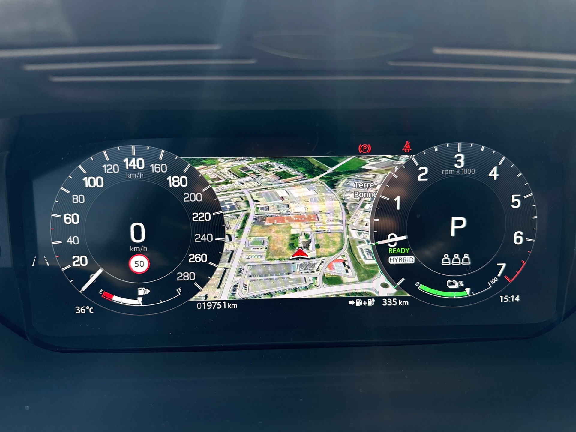 LAND ROVER Discovery Sport 1.5 T 270e S-image-4