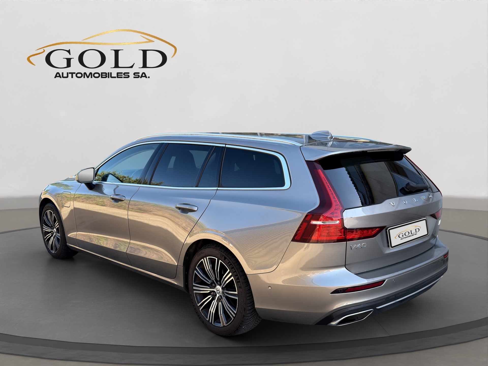 VOLVO V60 T6 eAWD Twin Engine Inscription Geartronic-image-10