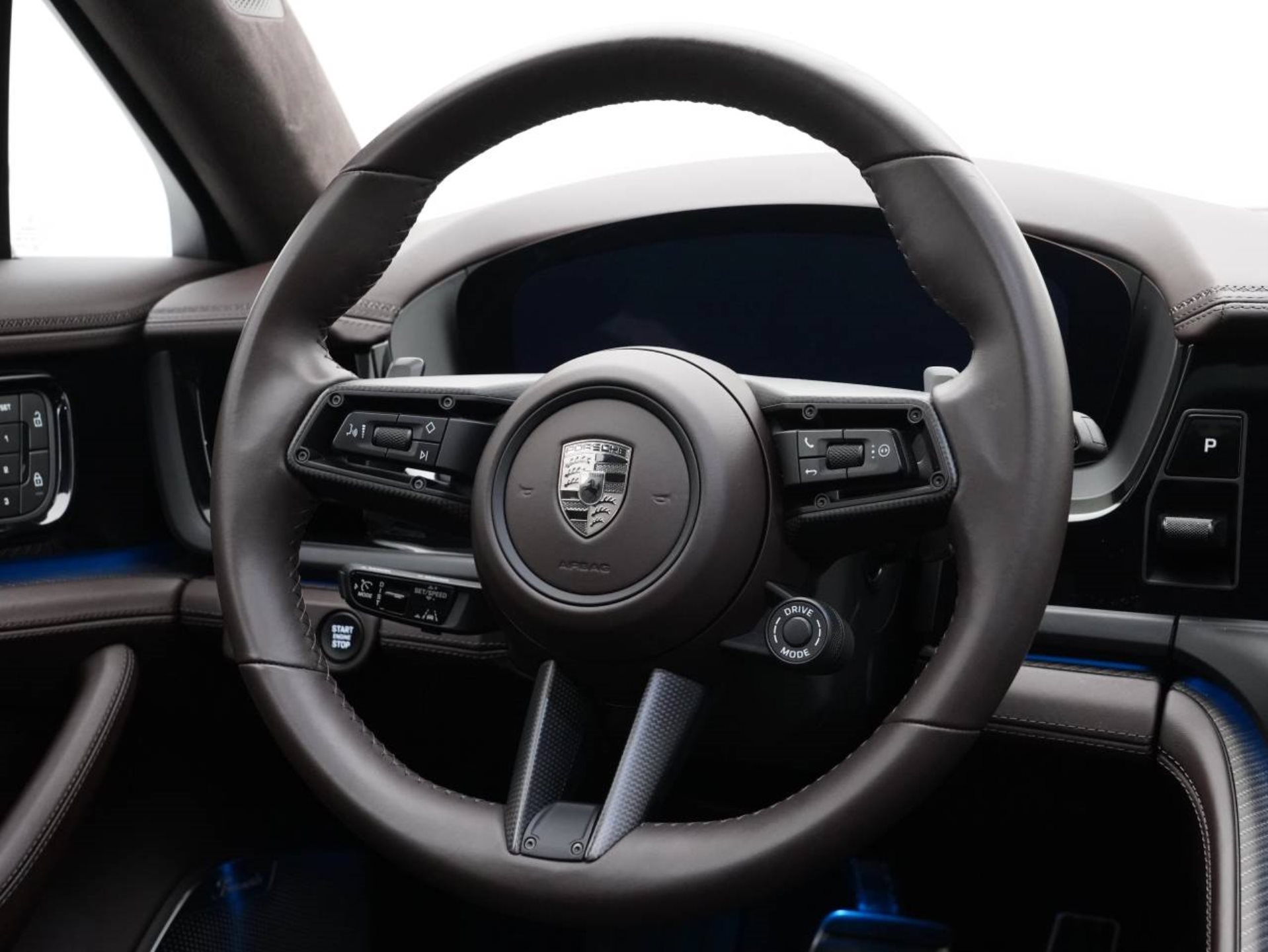 PORSCHE Panamera Turbo E-Hybrid-image-15